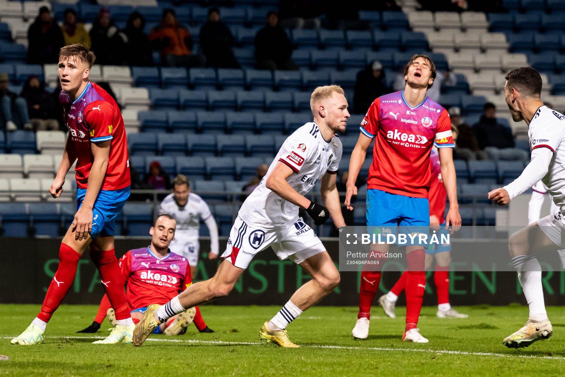 Helsingborgs Casper Widell och Thomas Rogne deppar