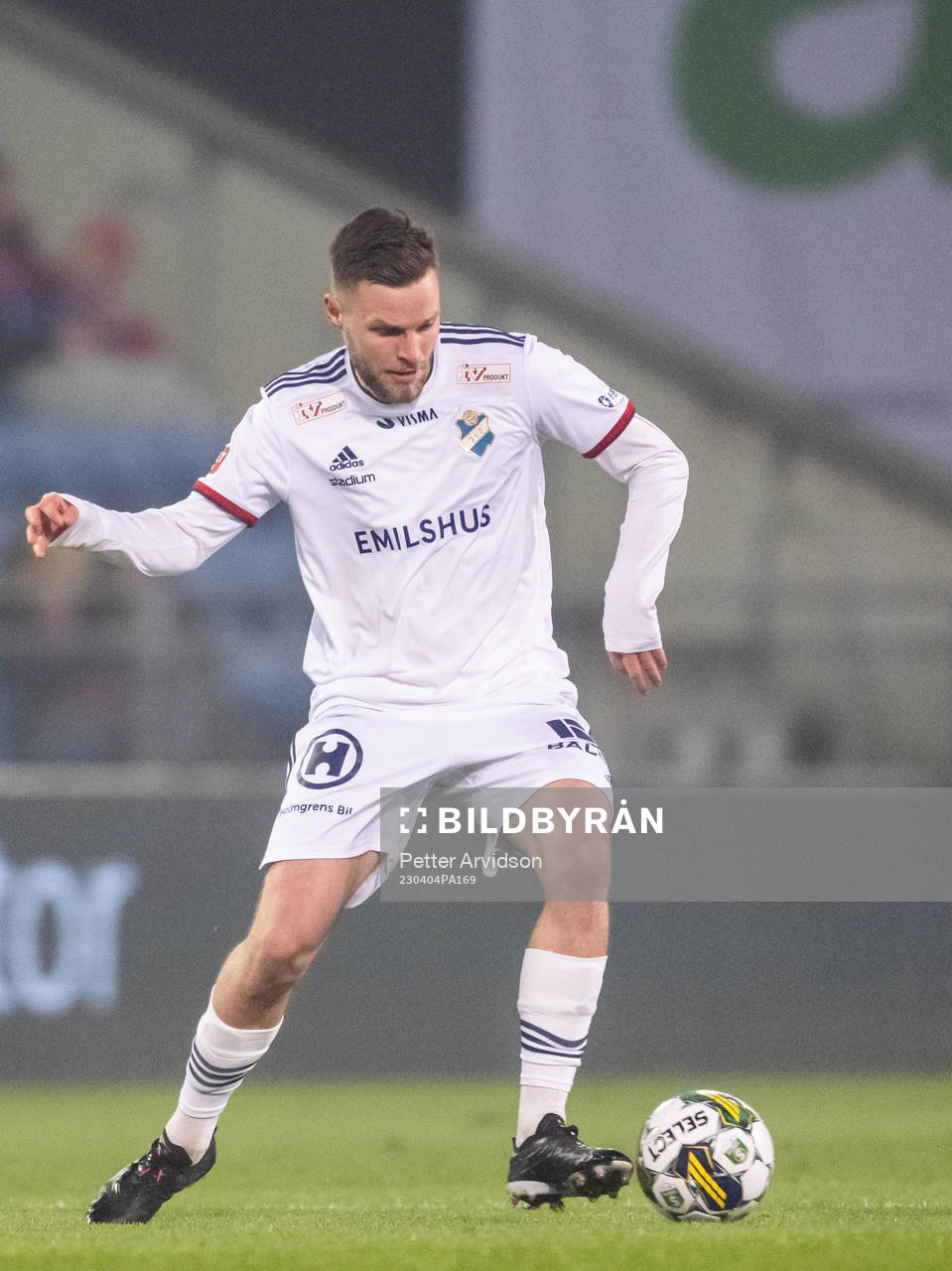Östers Niklas Söderberg under fotbollsmatchen i Superettan mellan Helsingborg och Öster den 4 april 2023 i Helsingborg. 