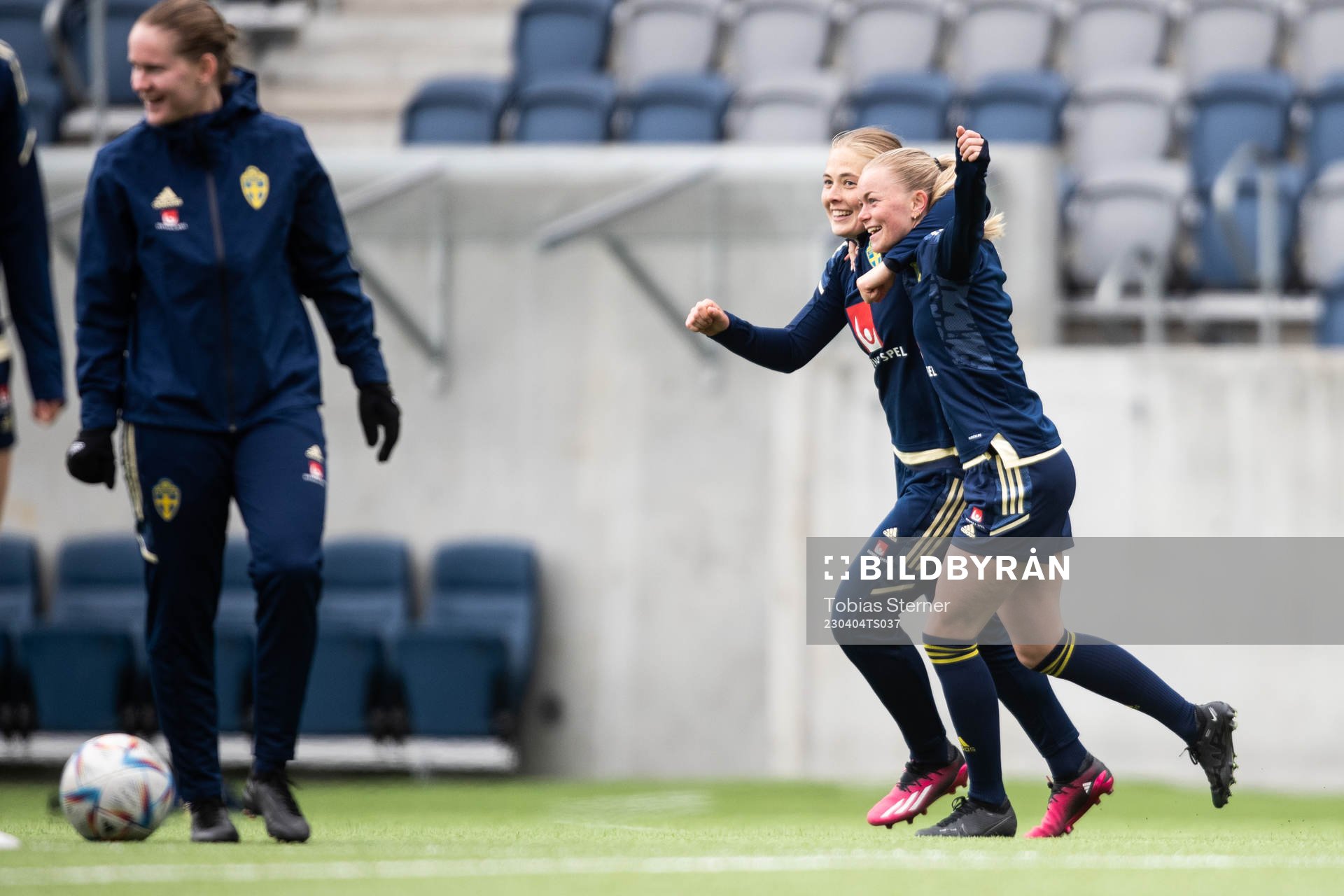 Paulina Nyström och Zara Jönsson