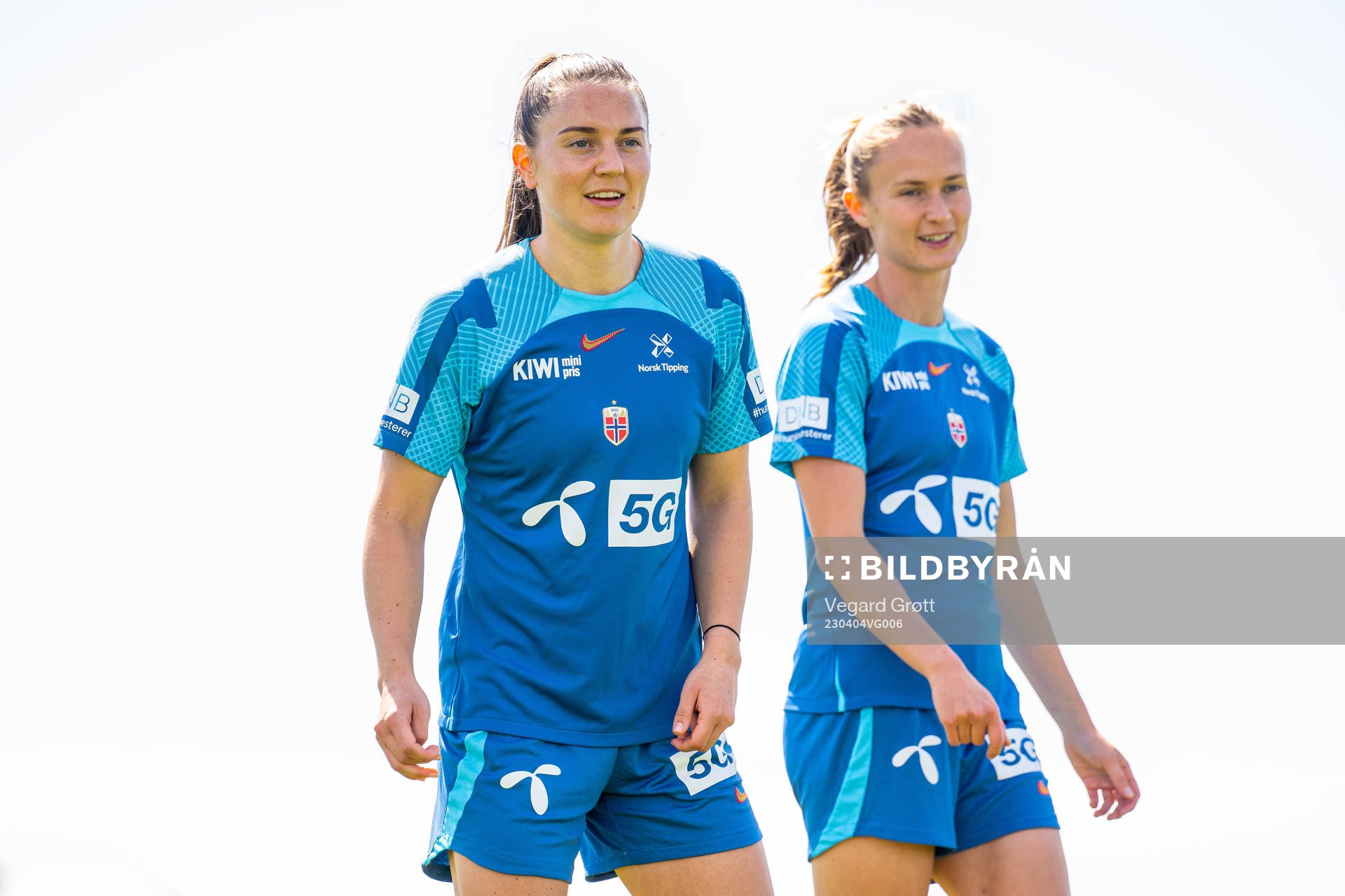 Vilde Bøe Risa and Caroline Graham Hansen of the Norwegian