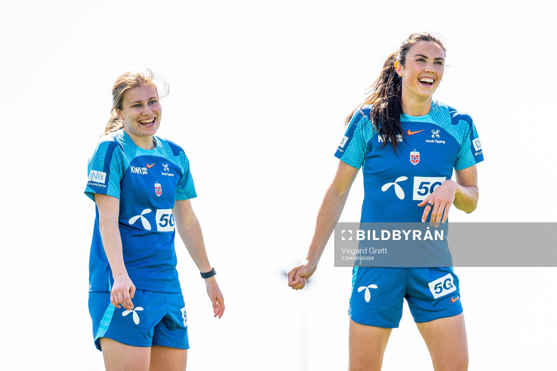 Cesilie Andreassen and Ingrid Syrstad Engen of the