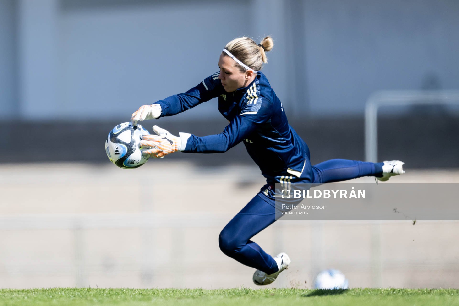 goalkeeper Jennifer Falk
