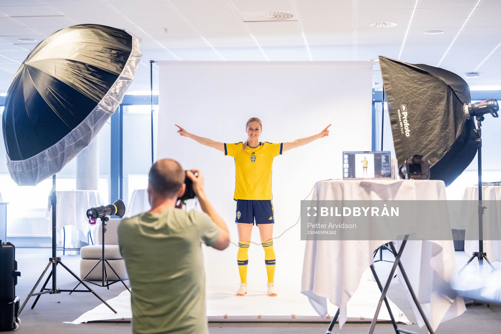 Bildbyrån’s Photographer Ludvig Thunman and Hanna
