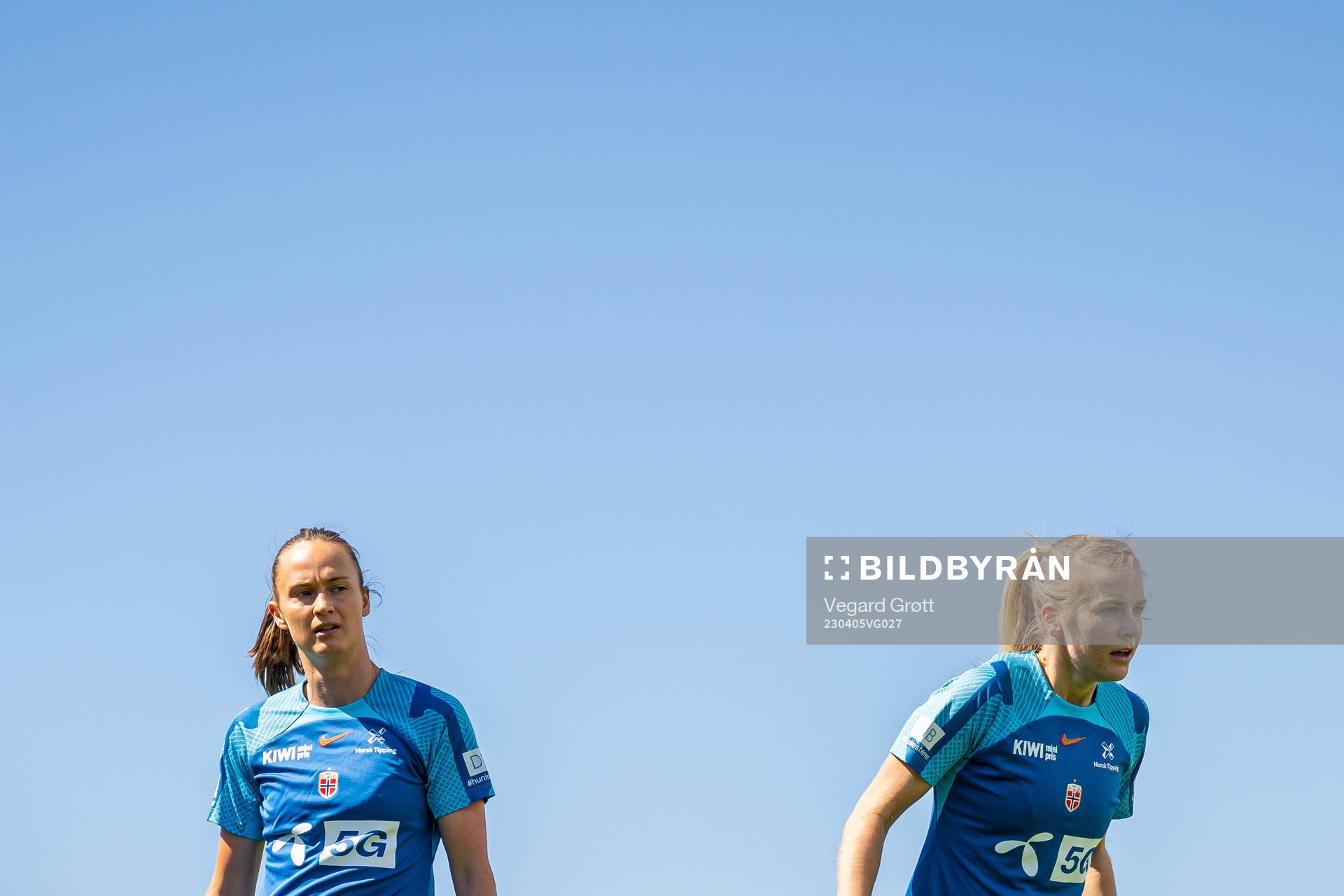Caroline Graham Hansen and Ada Hegerberg of the Norwegian