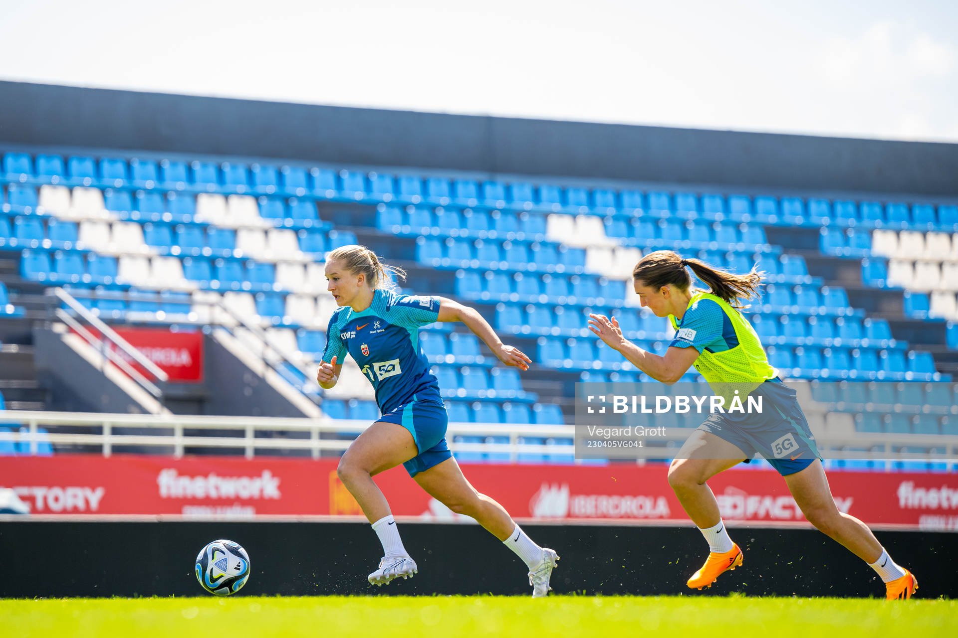 Amalie Eikeland and Vilde Bøe Risa of the Norwegian