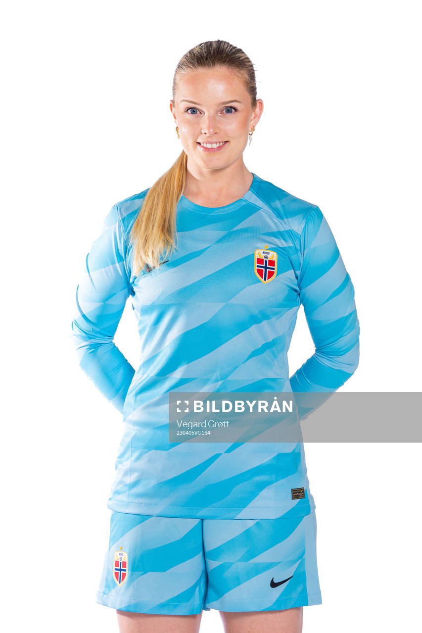 Goalkeeper Guro Pettersen of the Norwegian women’s