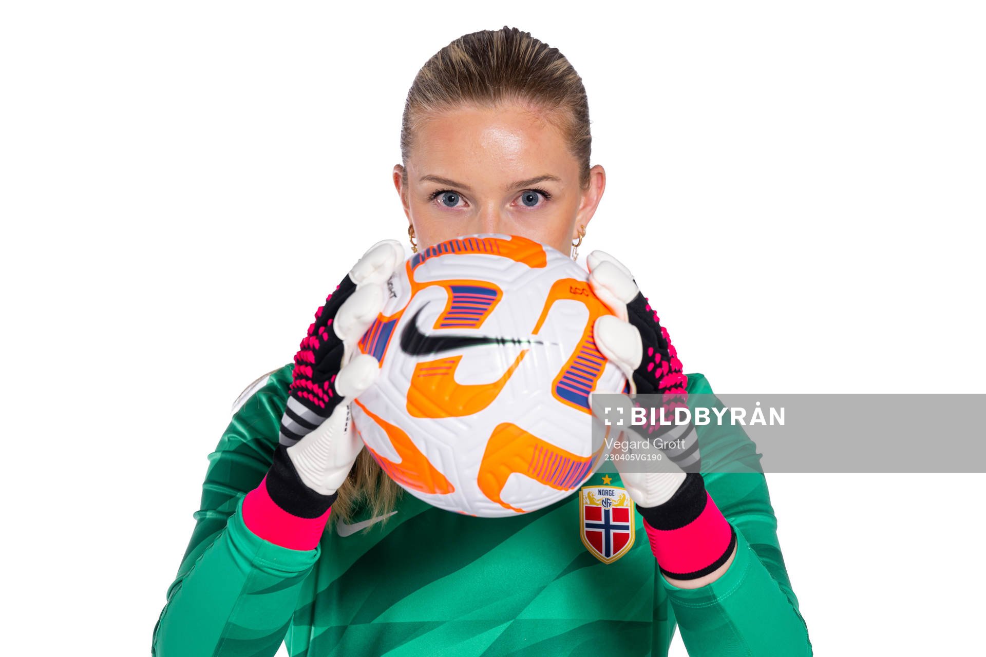 Goalkeeper Guro Pettersen of the Norwegian women’s