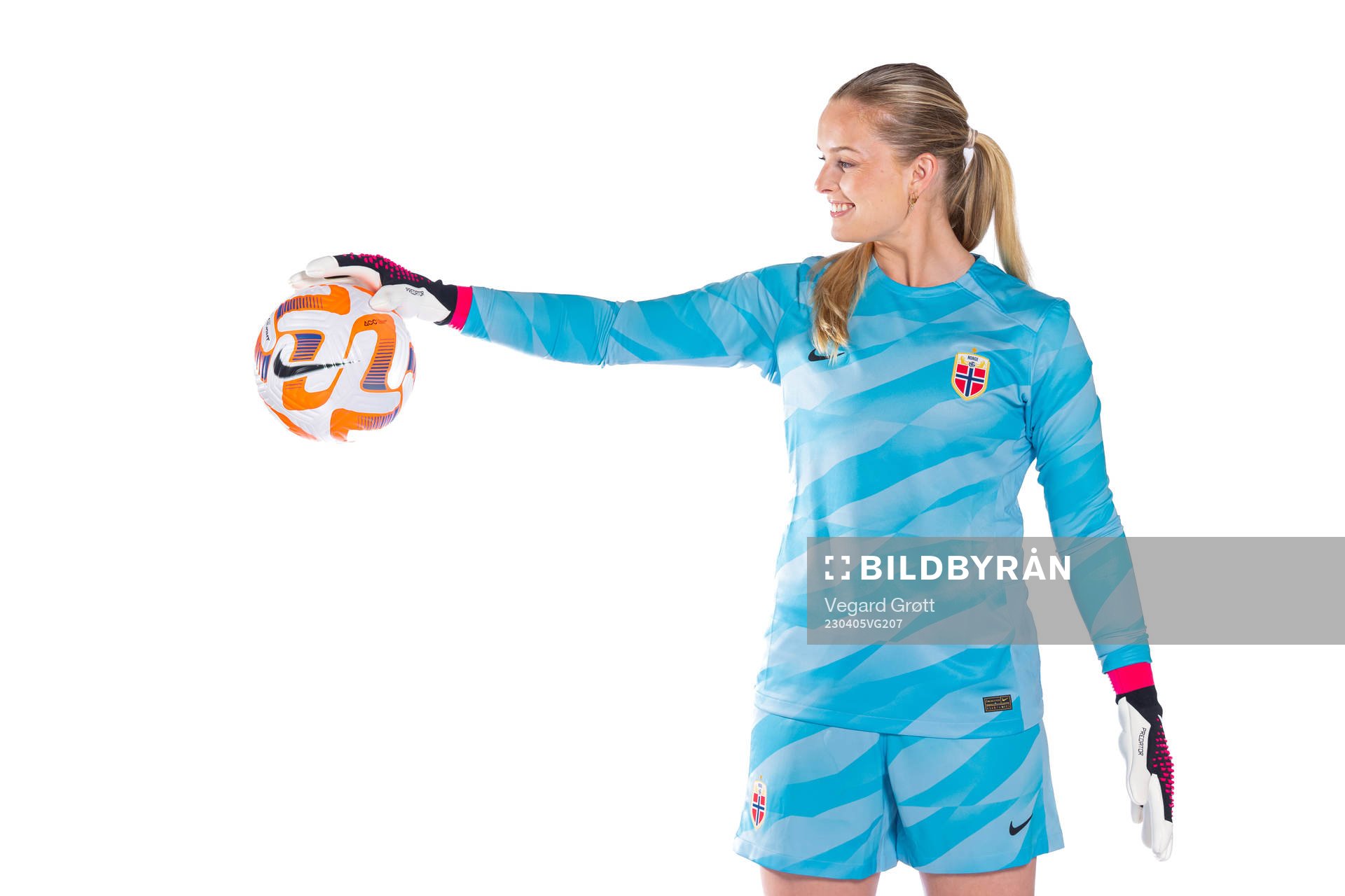 Goalkeeper Guro Pettersen of the Norwegian women’s