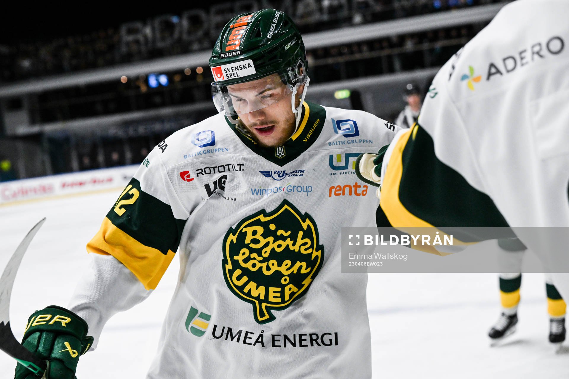 Björklövens Scott Pooley jublar