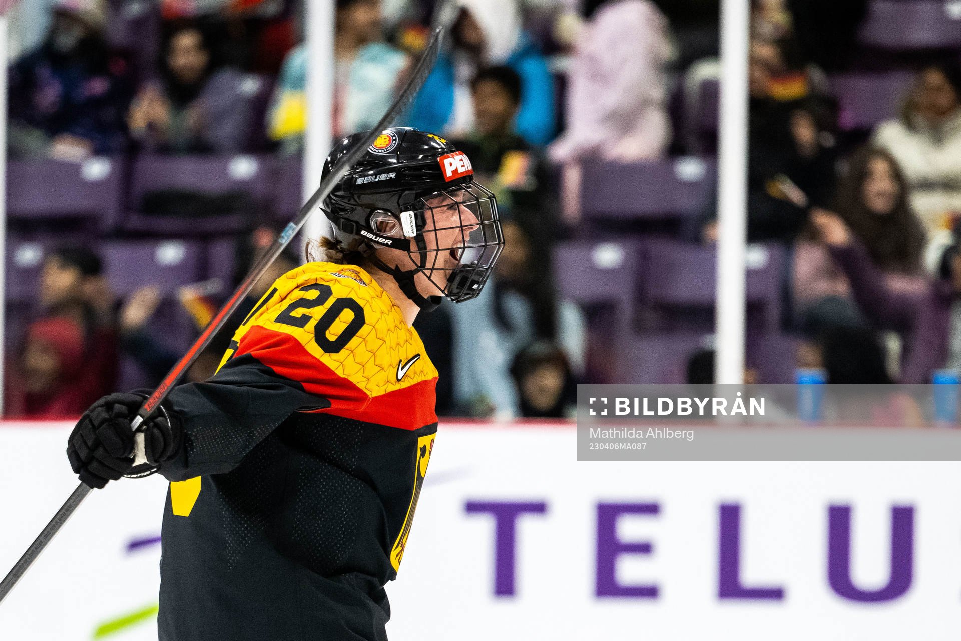 Daria Gleissner of Germany celebrates