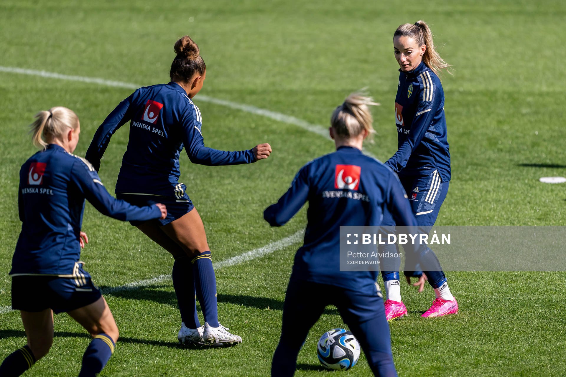 Kosovare Asllani