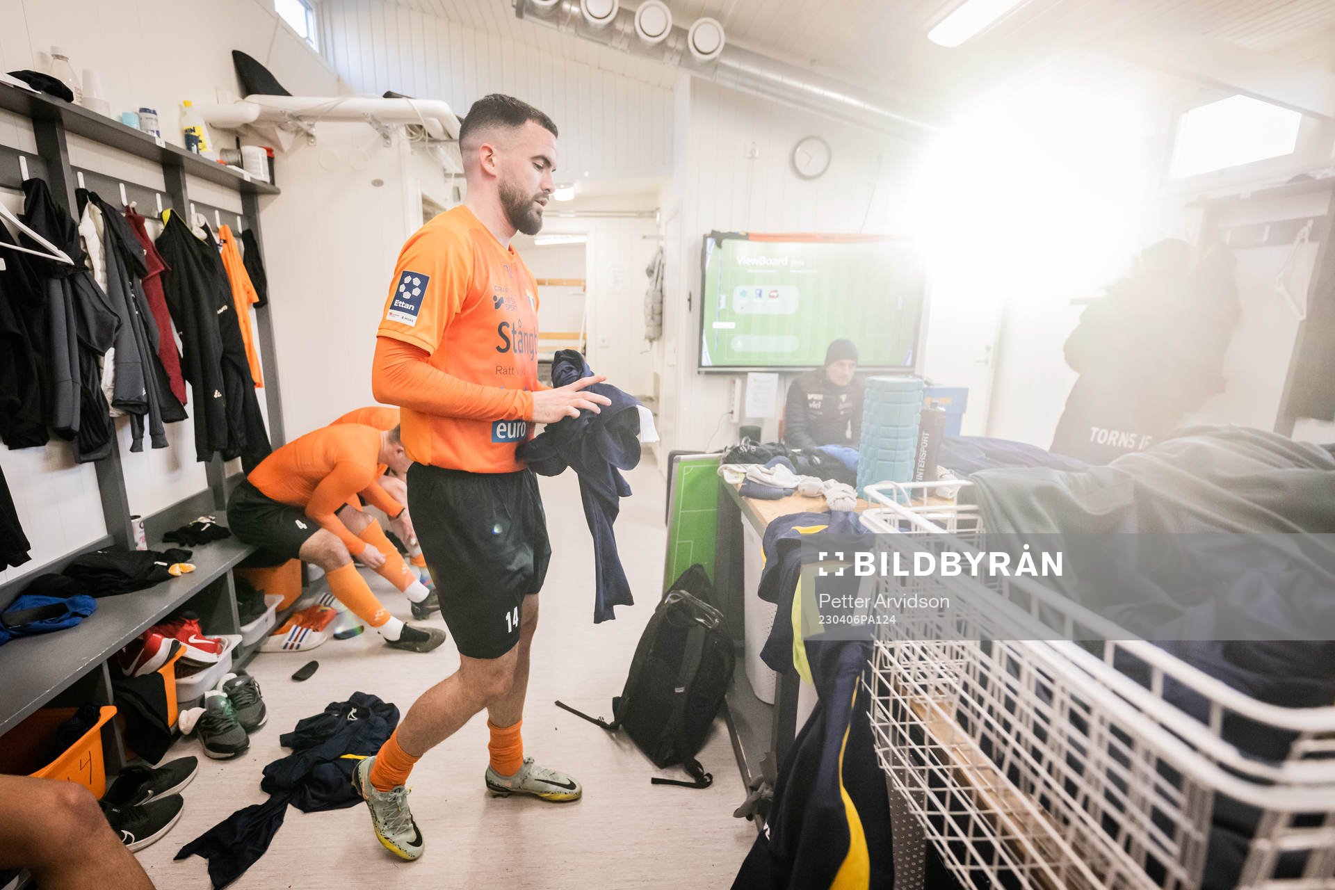Torns IFs Granit Stagova i omklädningsrummet inför fotbollsmatchen i Division 1 Södra mellan Torns IF och Ängelholm den 6 april 2023 i Lund.