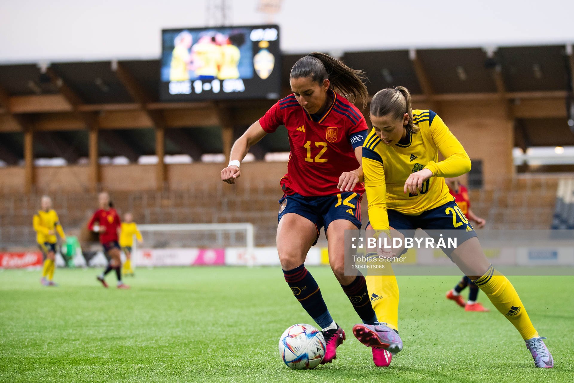 Lucia Rodriguez Herrero of Spain and Cornelia Kapocs of