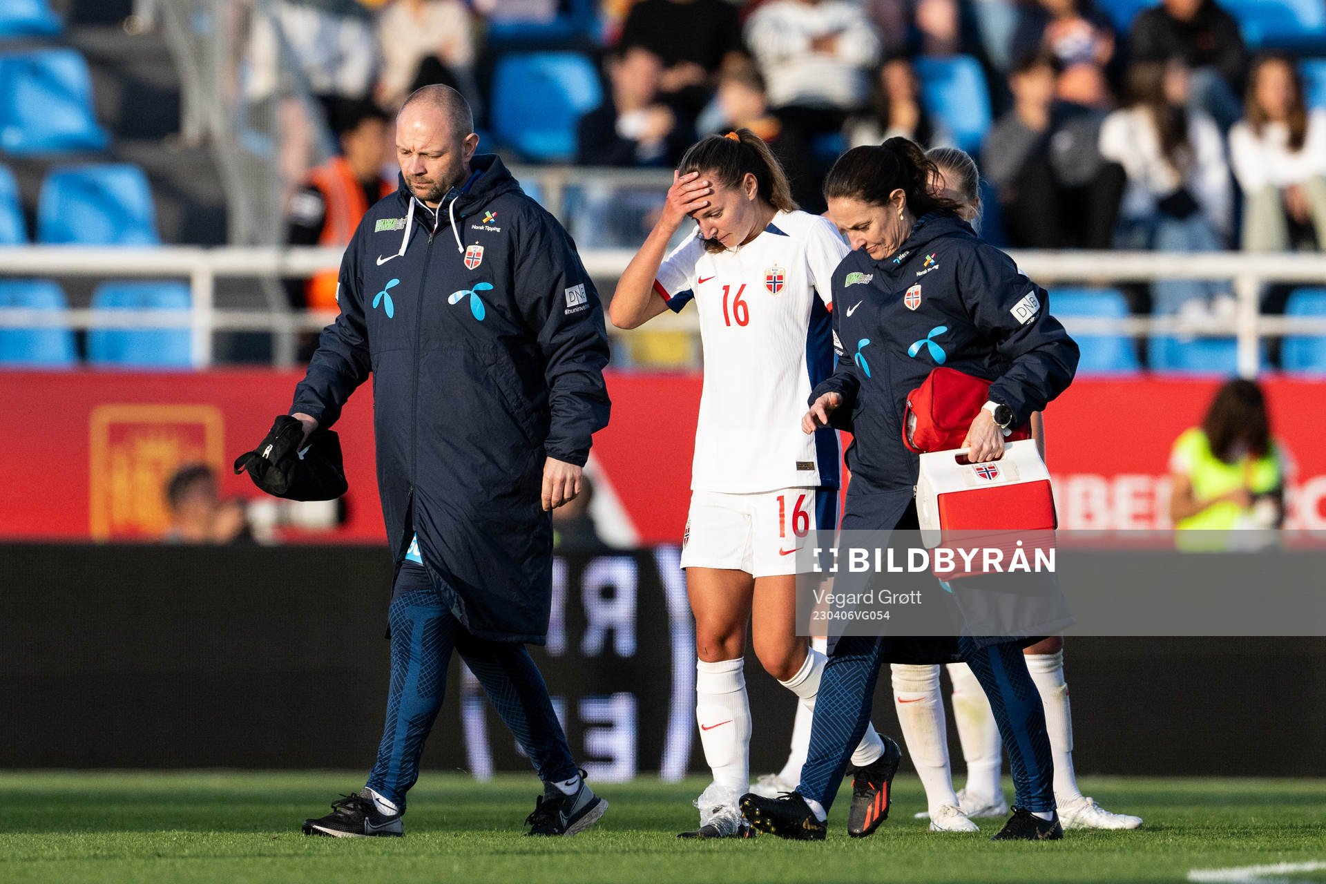 Doctor Magnus Myntevik, Marit Bratberg Lund and physio