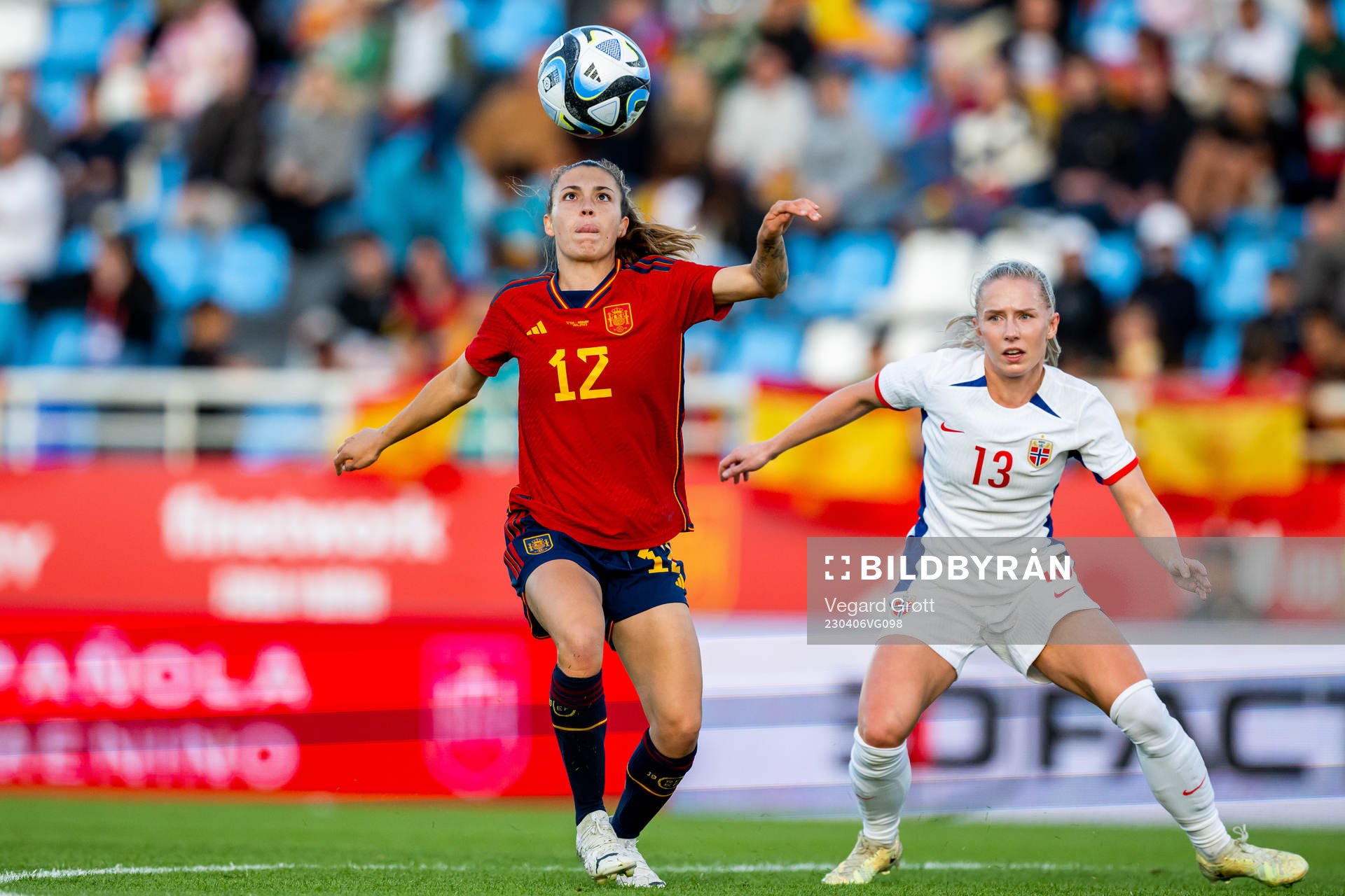 Asun of Spain and Thea Bjelde of Norway