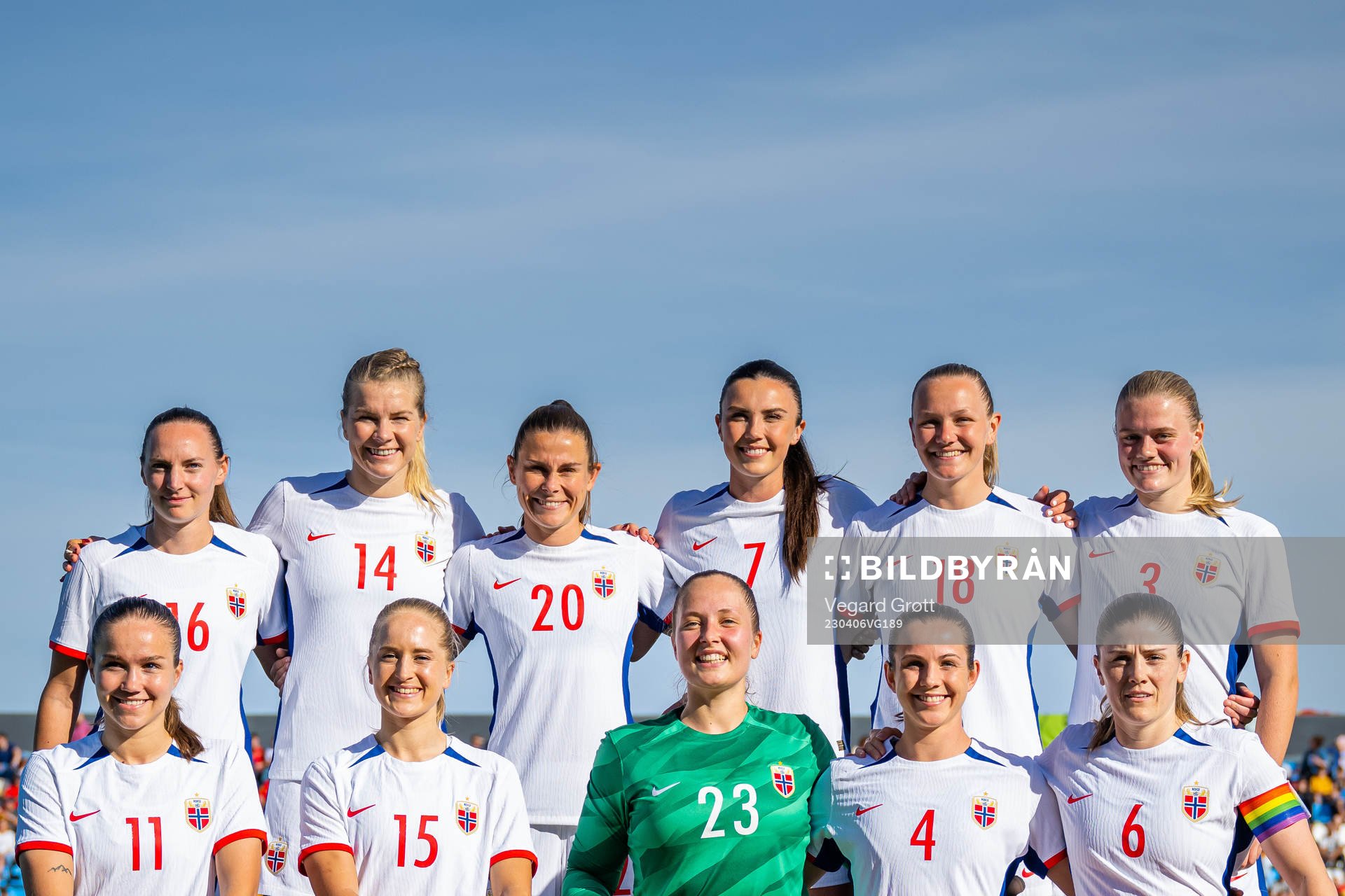 The starting eleven of Norway pose for a team photo