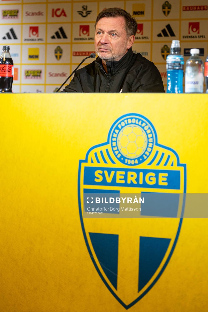 Head coach Peter Gerhardsson of Sweden looks dejected