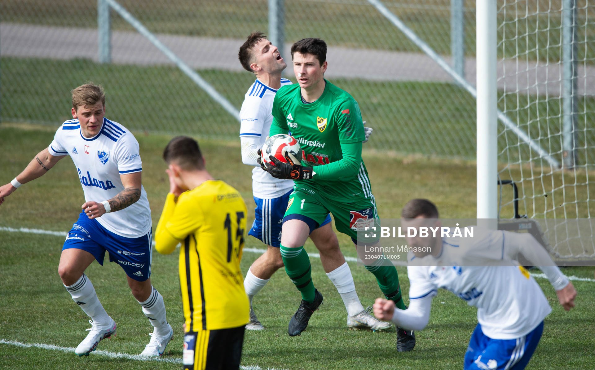 IFK Hässleholms målvakt Victor Stulic i matchen i div. 2 mellan IFK Hässleholm och IFK Simrishamn i Hässleholm 7 april 2023.