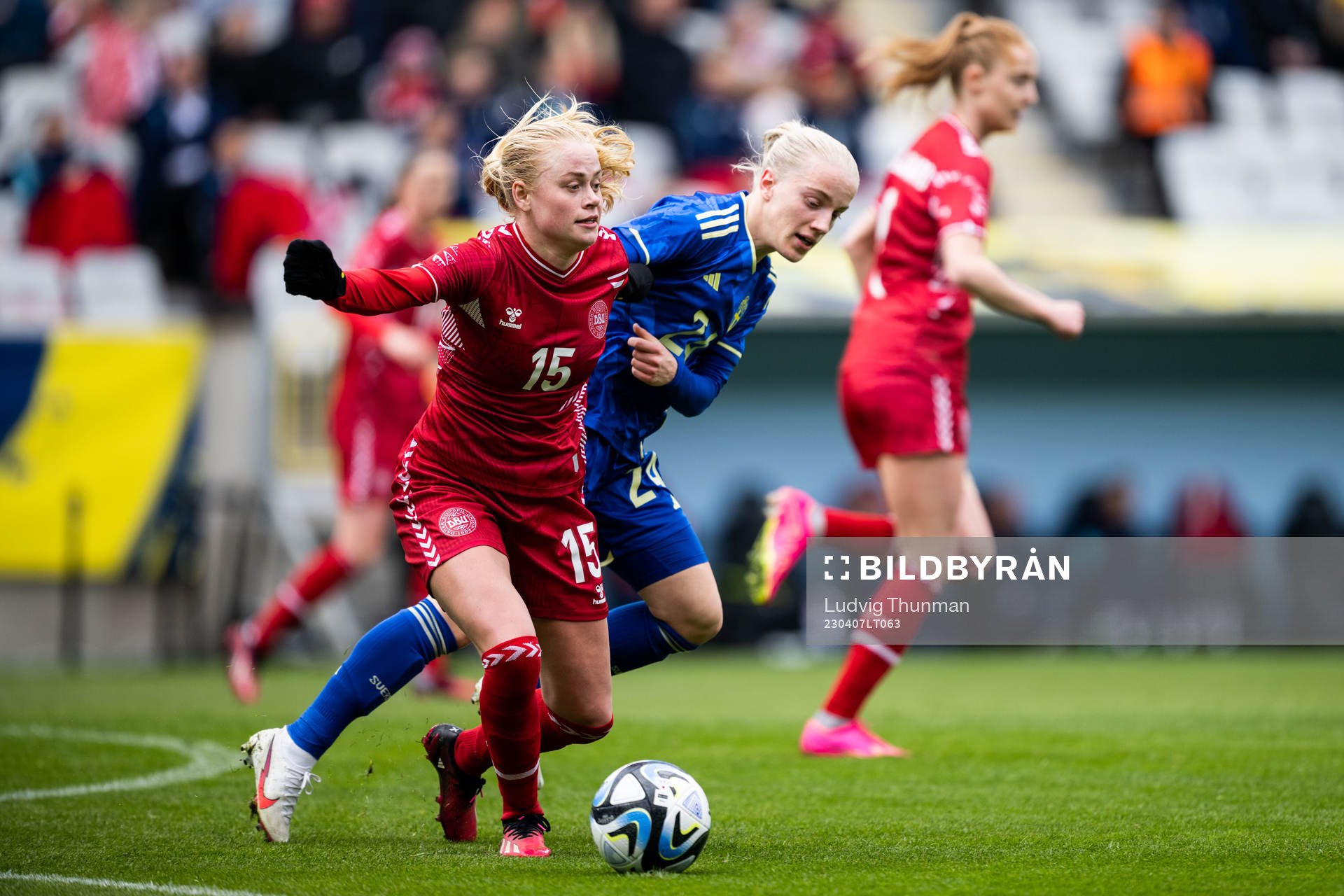 Kathrine Kuhl of Denmark and Anna Sandberg of Sweden