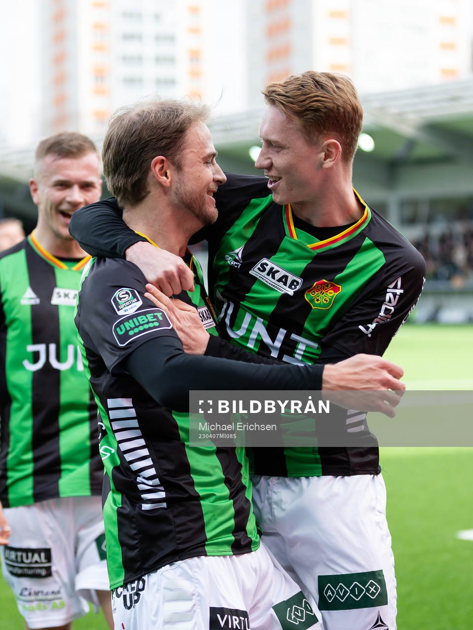 GAIS Gustav Lundgren jublar ihop med Julius Lindberg