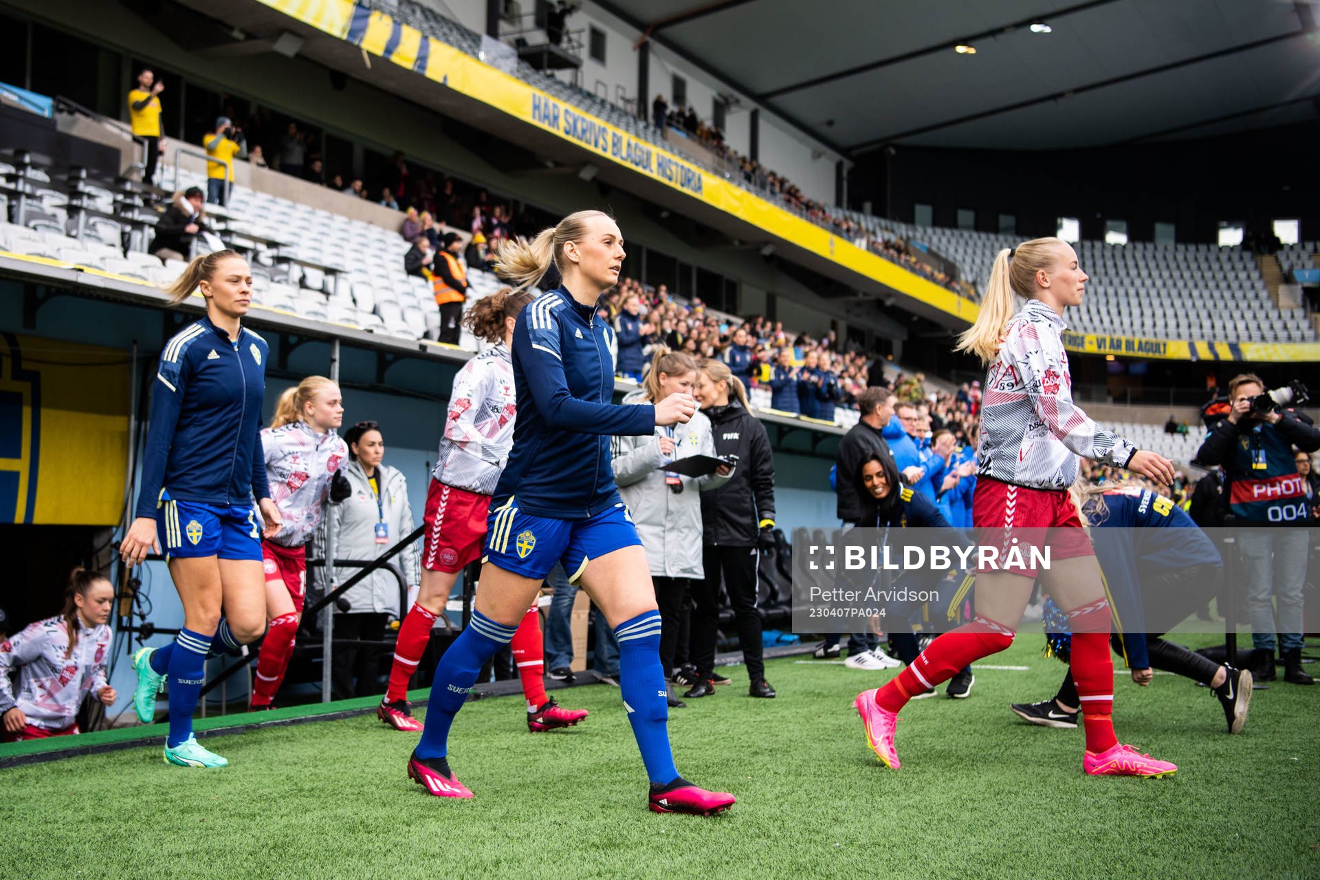 Fridolina Rolfö and Stina Blackstenius of Sweden
