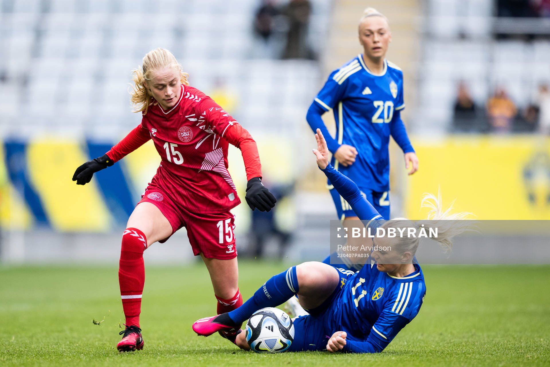 Kathrine Kuhl of Denmark and Stina Blackstenius of Sweden during the women's international friendly football match between Sweden and Denmark on April 7, 2023 in Malmö.