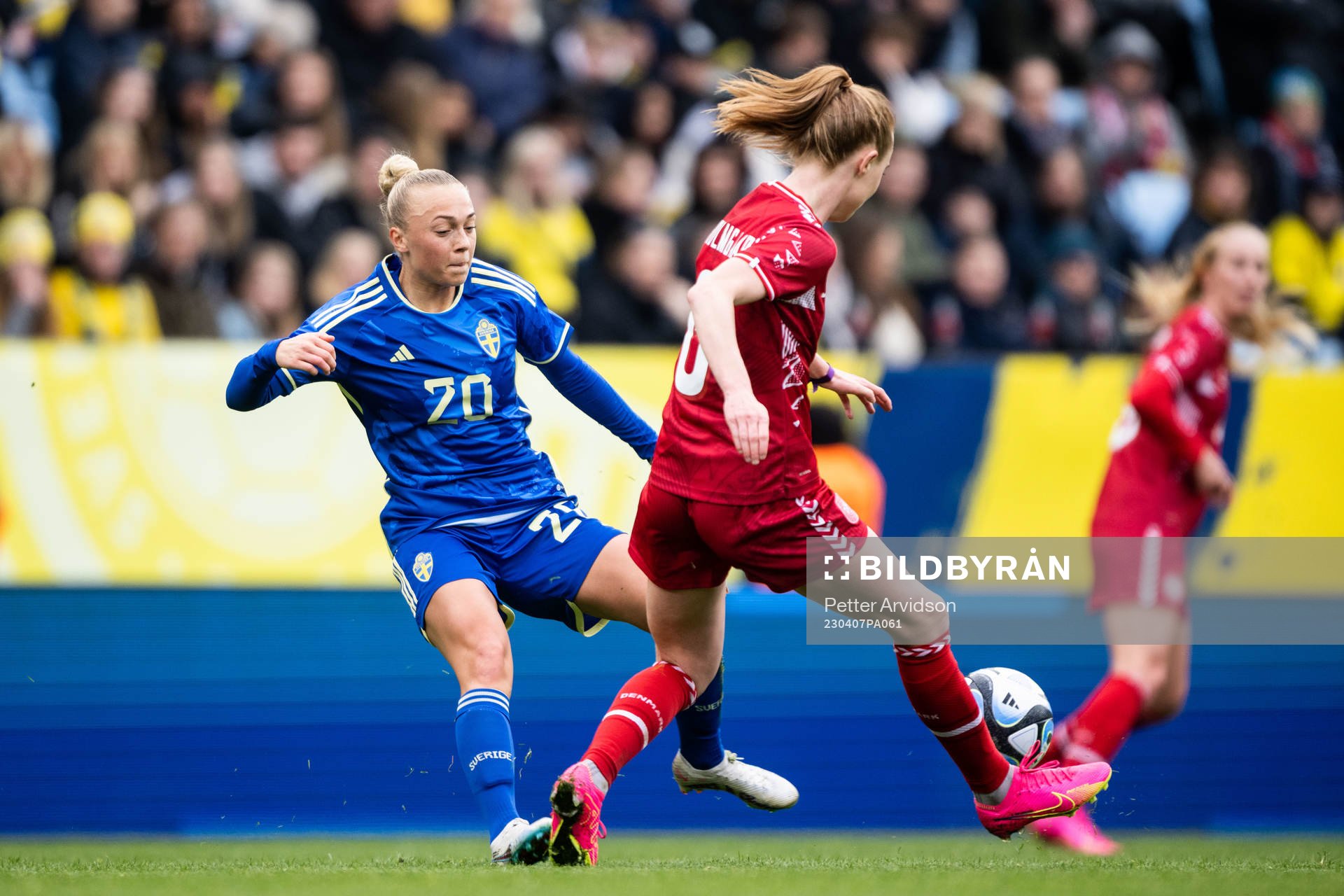 Hanna Bennison of Sweden and Karen Holmgaard of Denmark