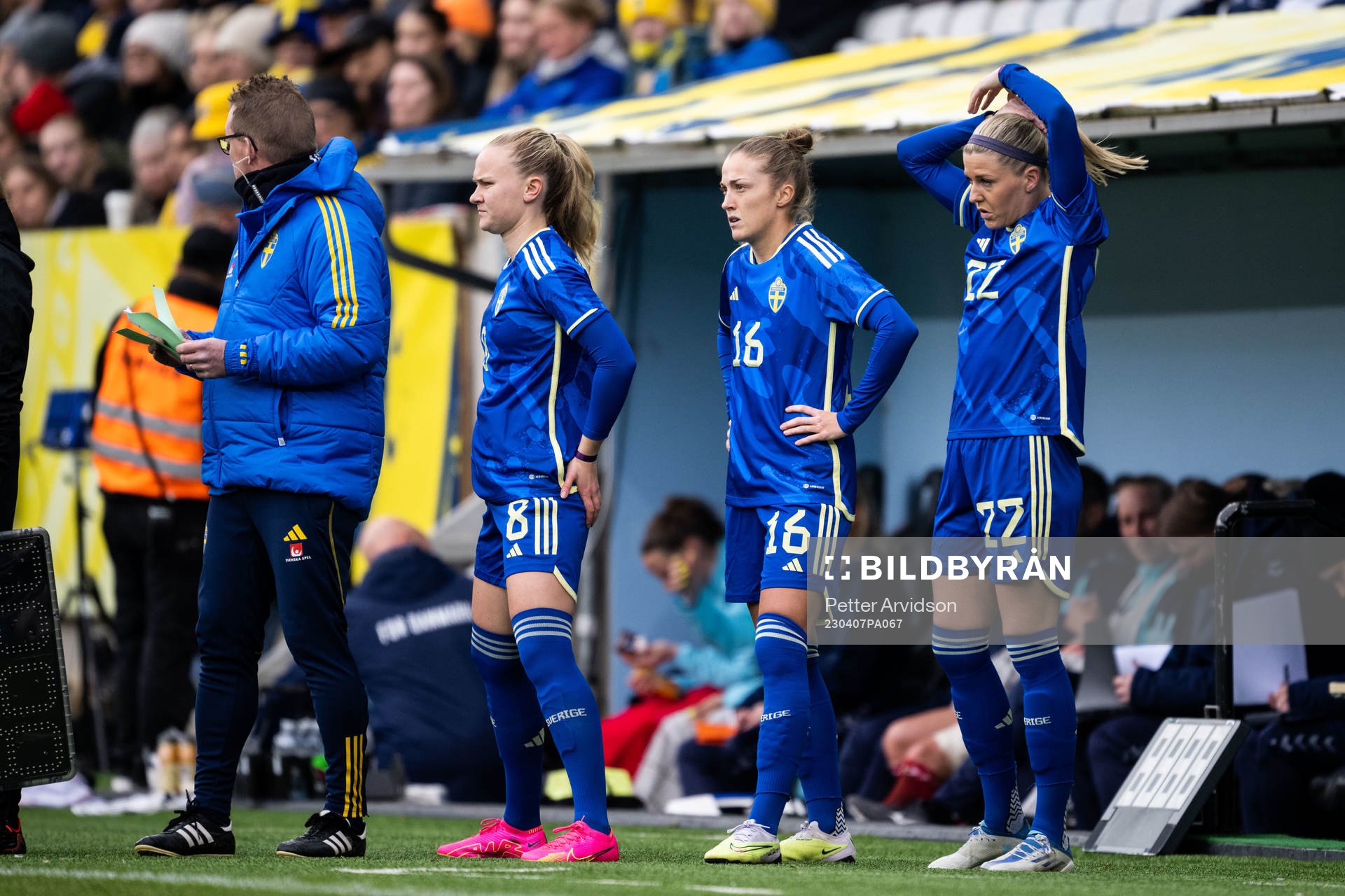 Matilda Vinberg, Filippa Angeldahl and Olivia Schough of