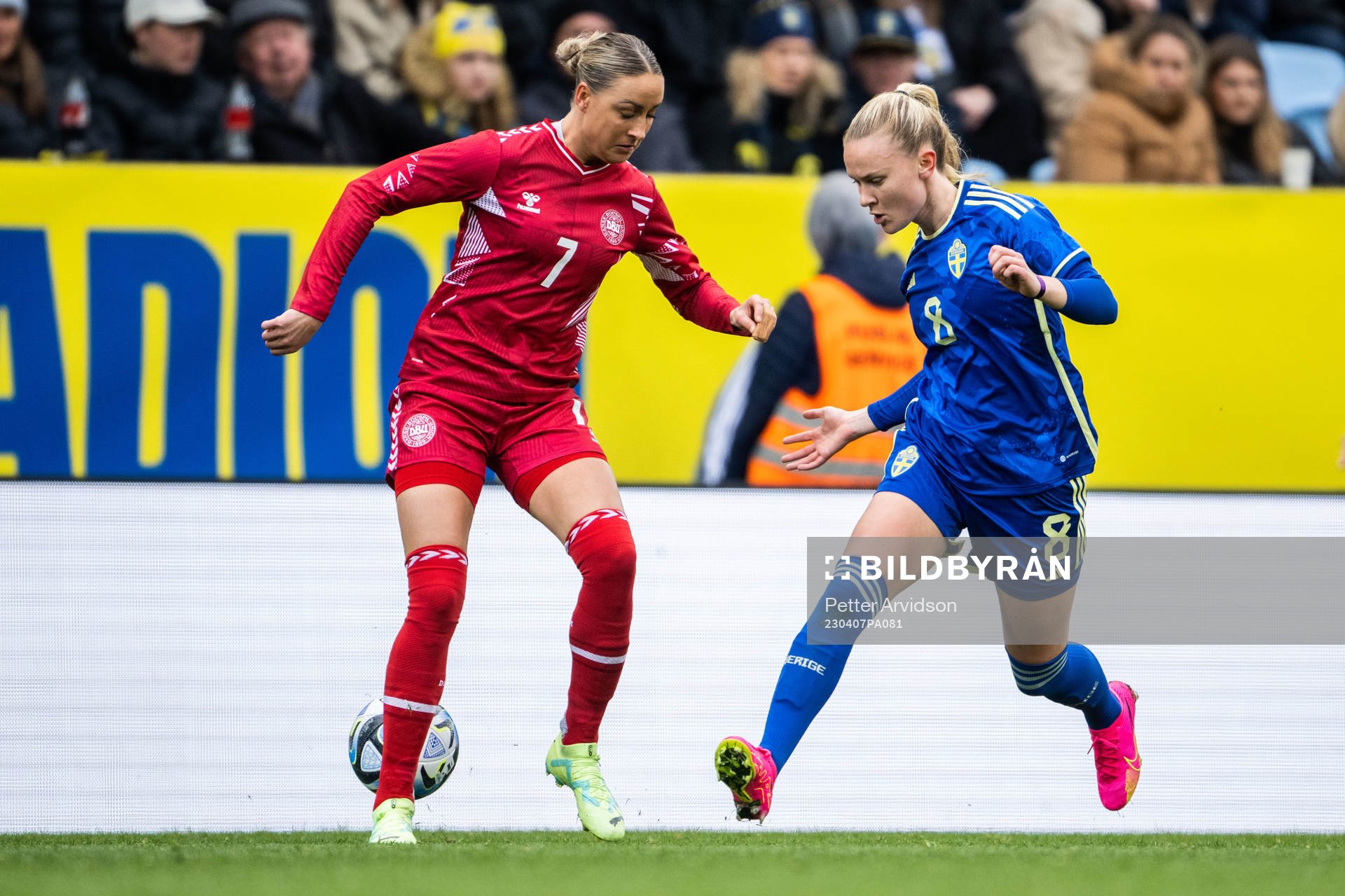 Sanne Trolsegaard of Denmark and Matilda Vinberg of Sweden