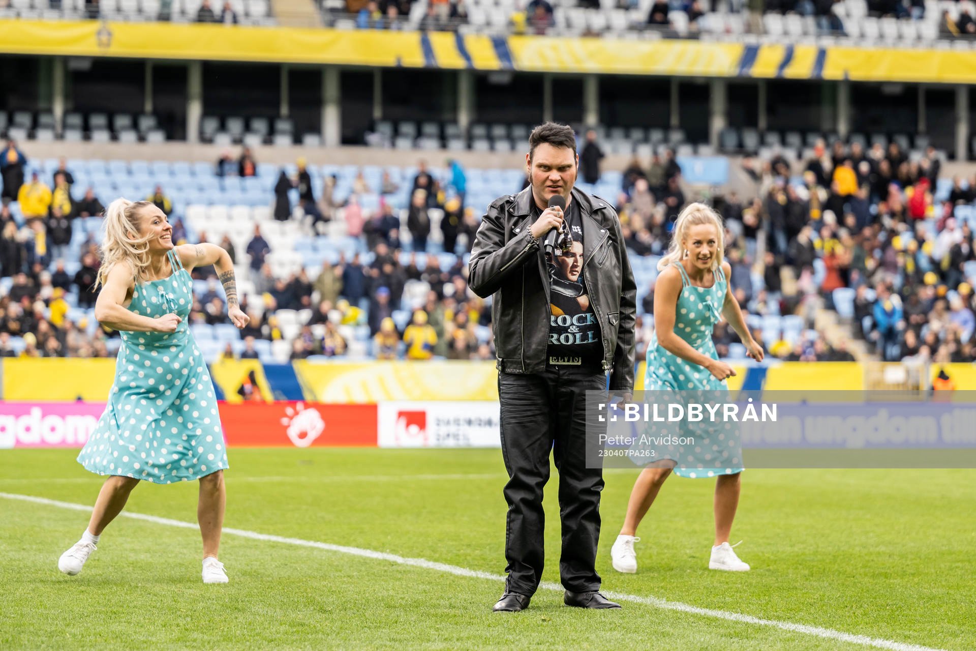”Elvis” at half time