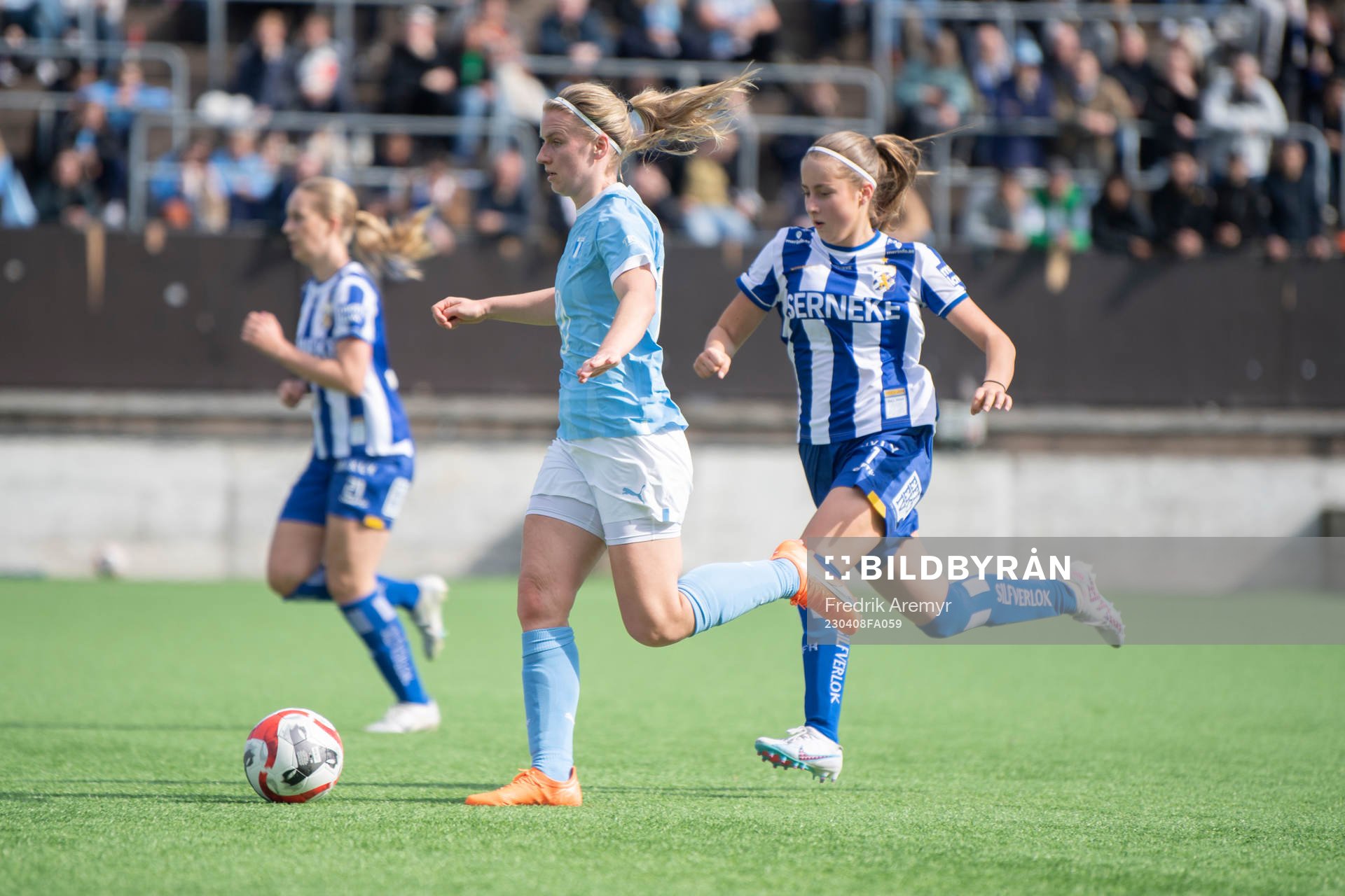 IFK Göteborgs Isabella Svanström  och Malmö FFs Amanda