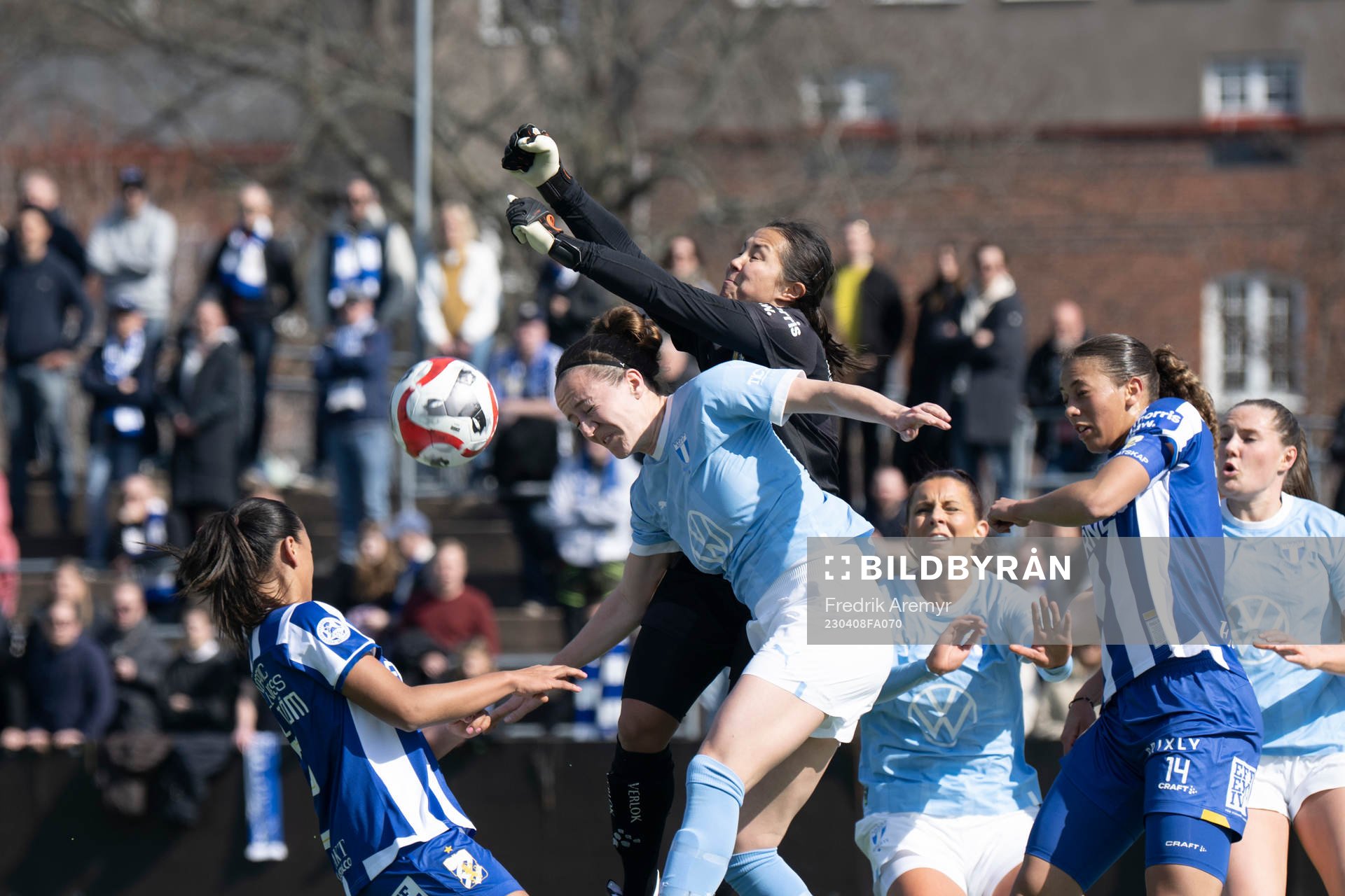 en duell mellan Malmö FFs Anna Plantin och IFK Göteborgs