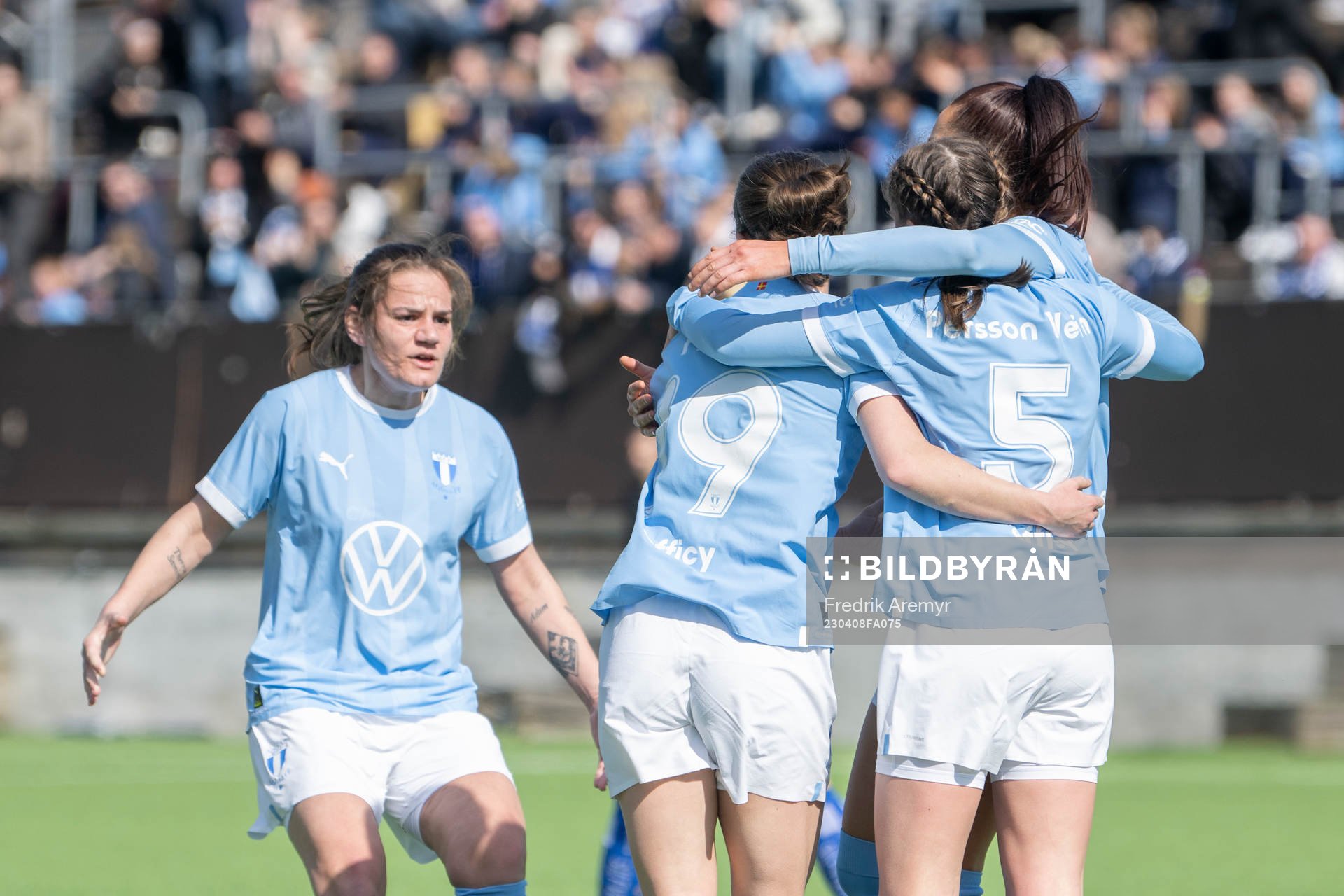 Malmö FFs Sarah Mellouk , Anna Plantin och Erica Welin