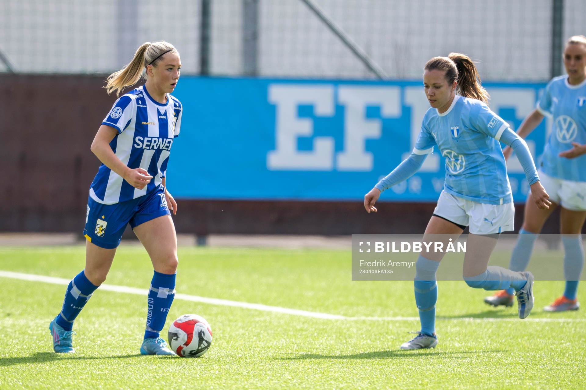 IFK Göteborgs Ebba Fjordskär  och Malmö FFs Cornelia