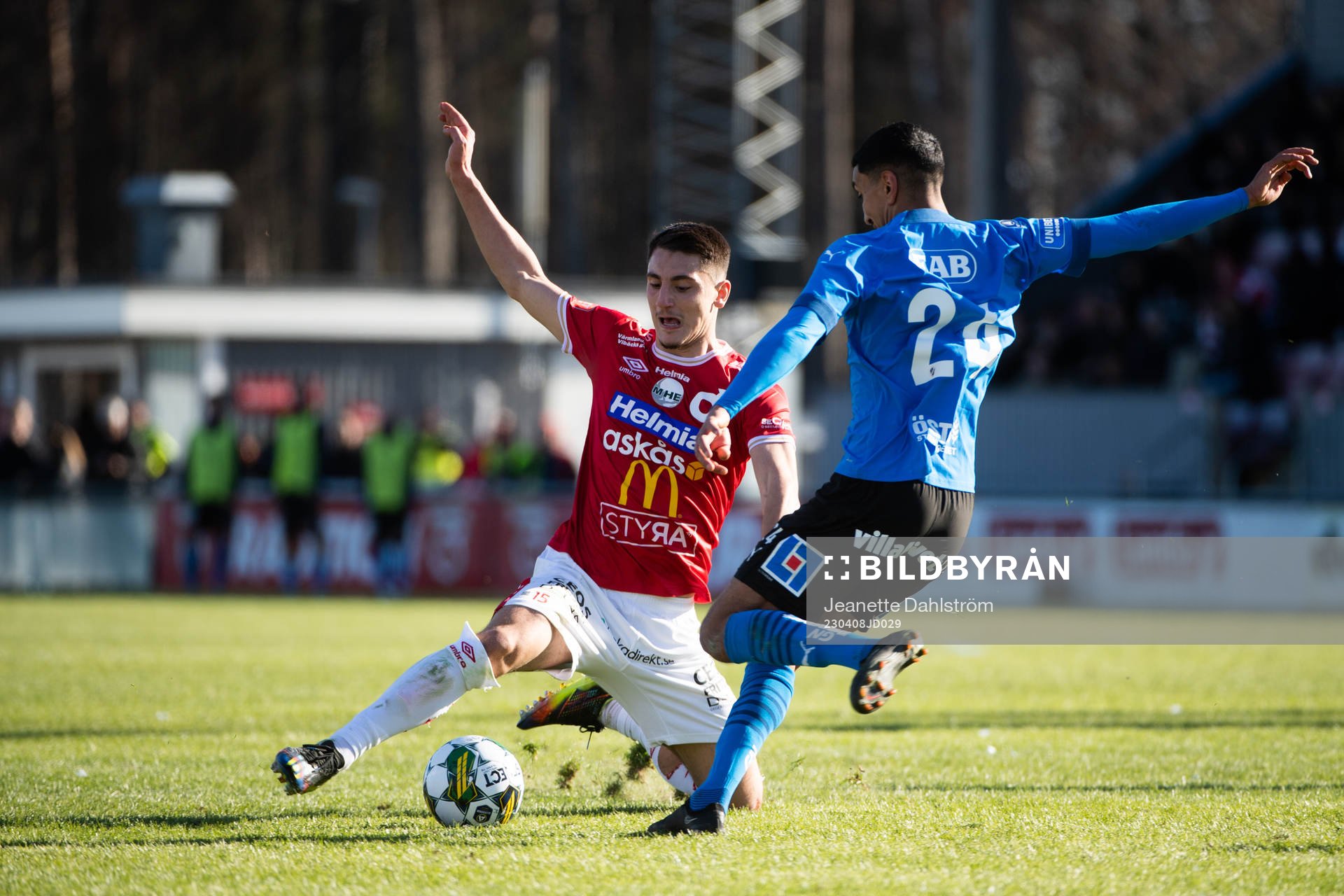 Degerfors Seid Korac och Halmstads Amir Al-Ammari