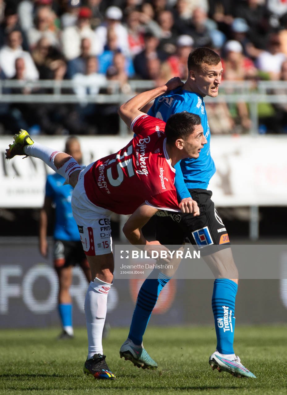 Degerfors Seid Korac och  Halmstads Viktor Granath