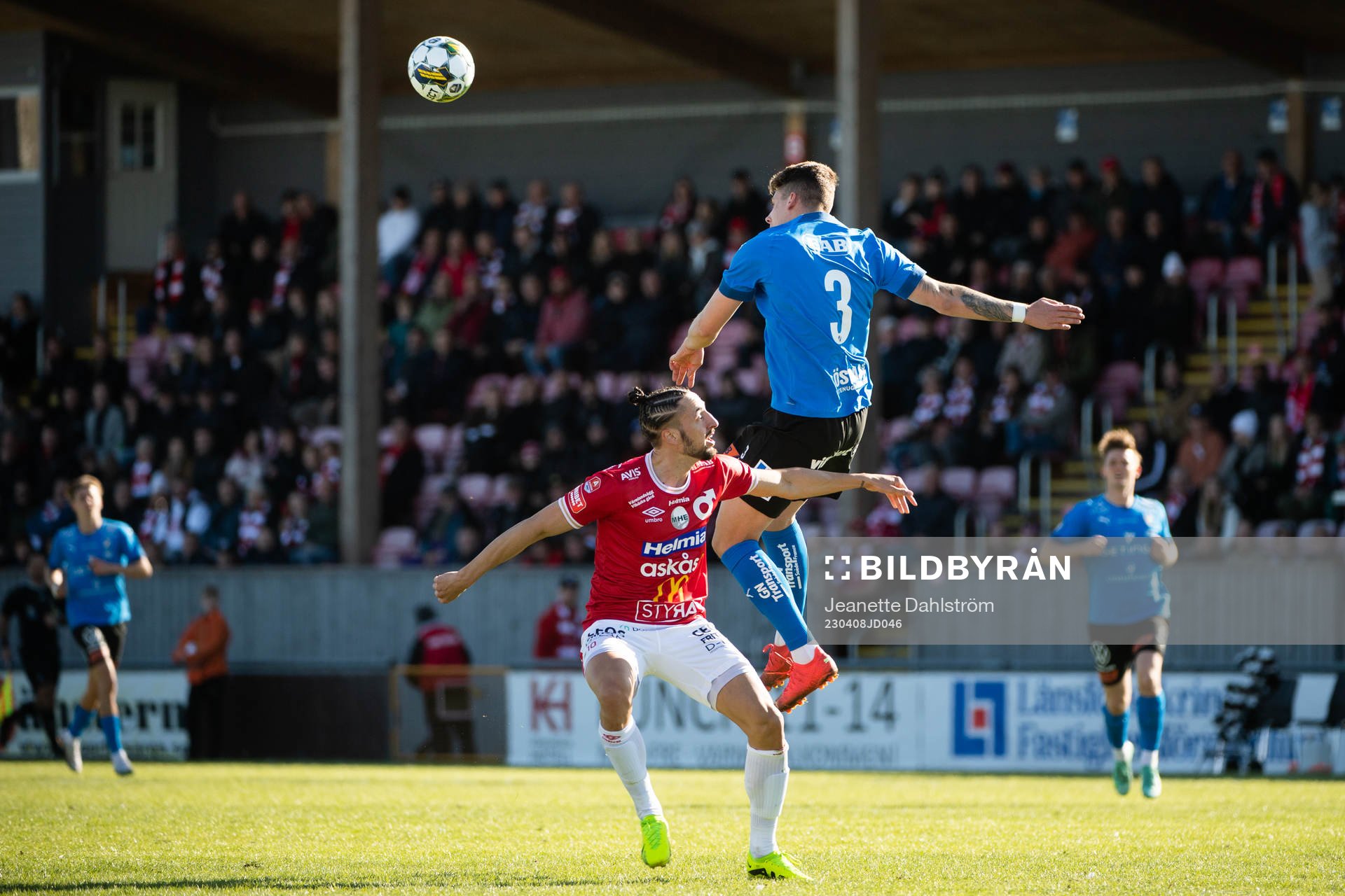 Degerfors Dijan Vukojevic och Halmstads Gabriel Wallentin