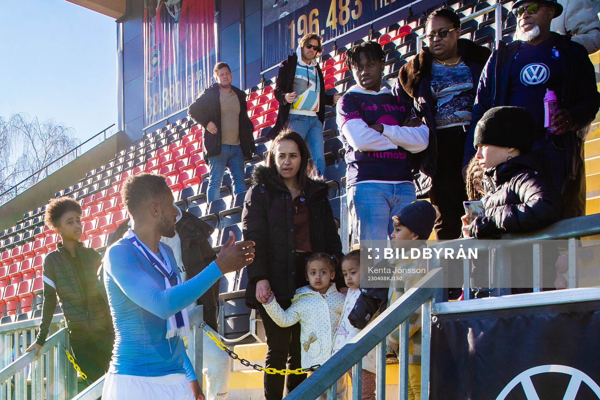 Malmö FFs Isaac Kiese Thelin med familj