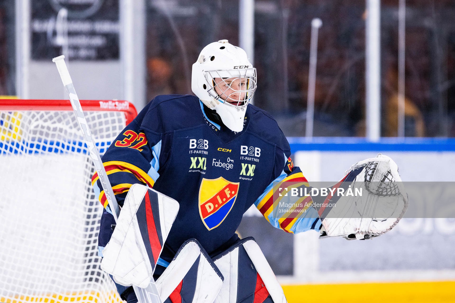 Djurgårdens målvakt Teodor Munther på uppvärmningen