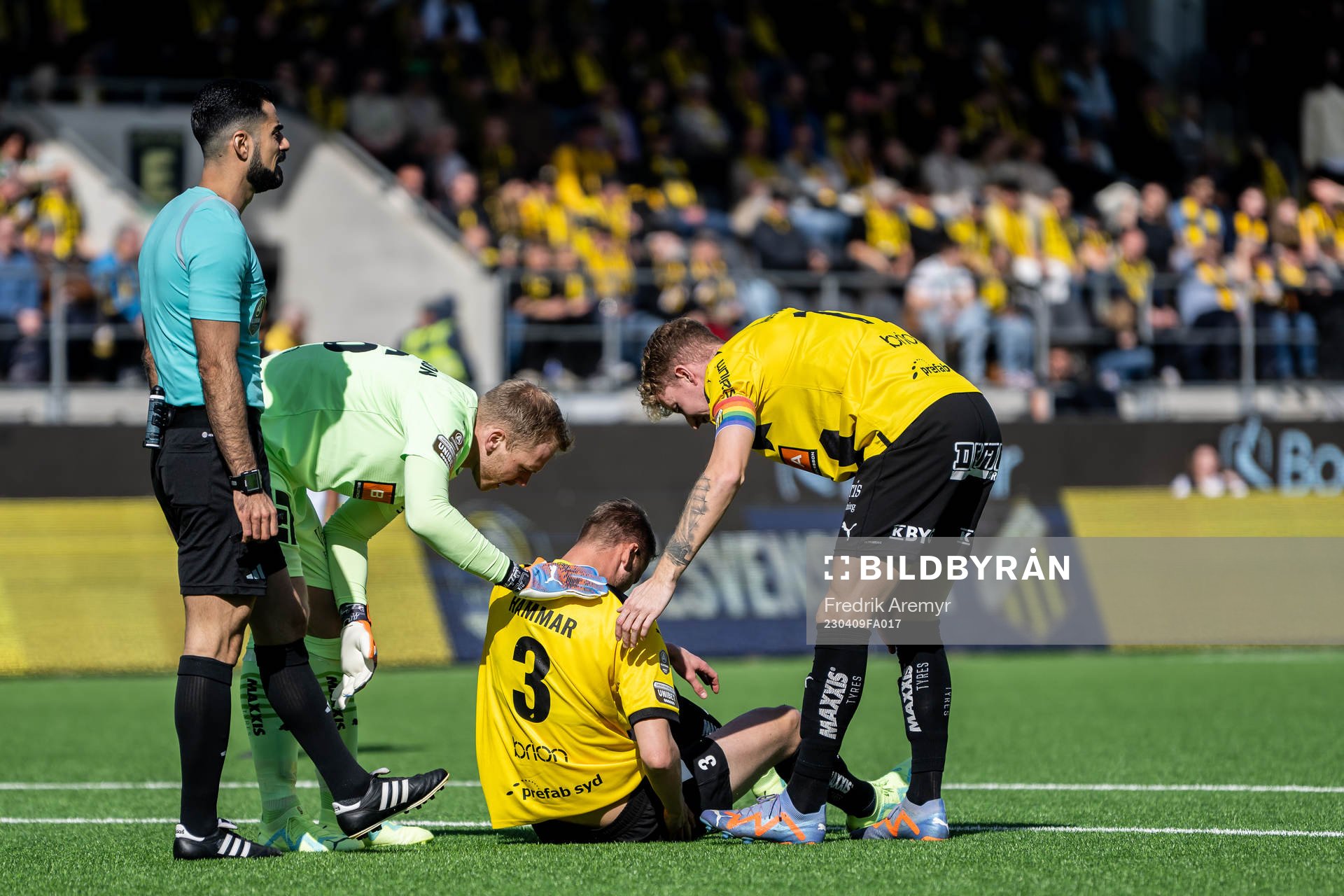 Häckens Johan Hammar har ont