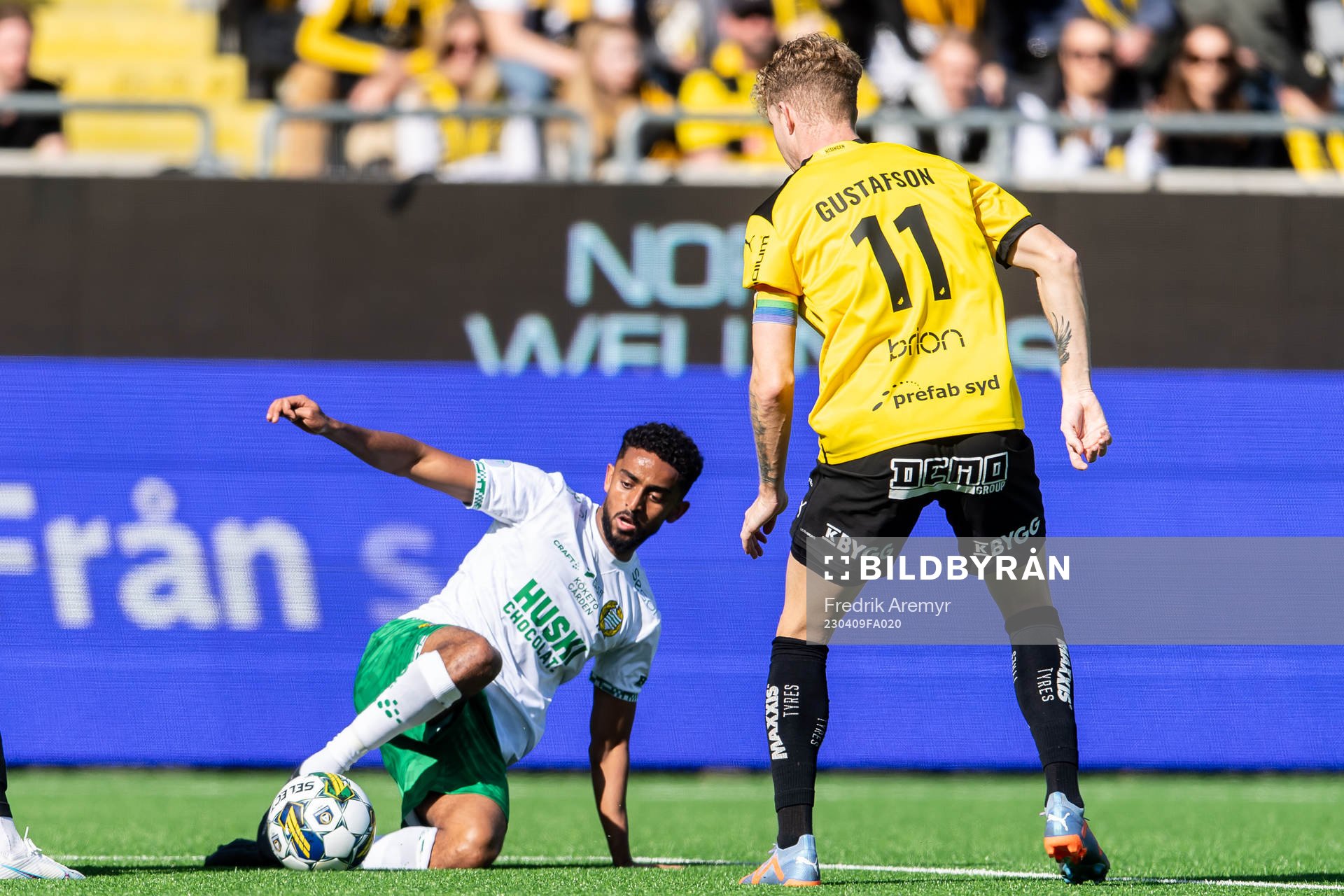 Hammarbys Tesfaldet Tekie mot Häckens Samuel Gustafson