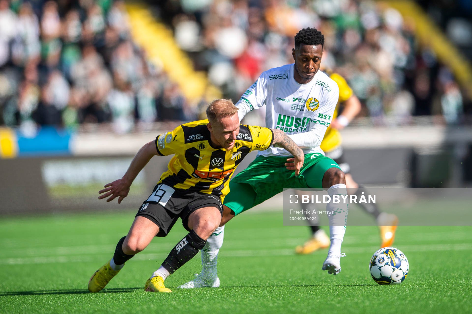 Häckens Mikkel Rygaard Jensen och Hammarbys Tesfaldet Tekie