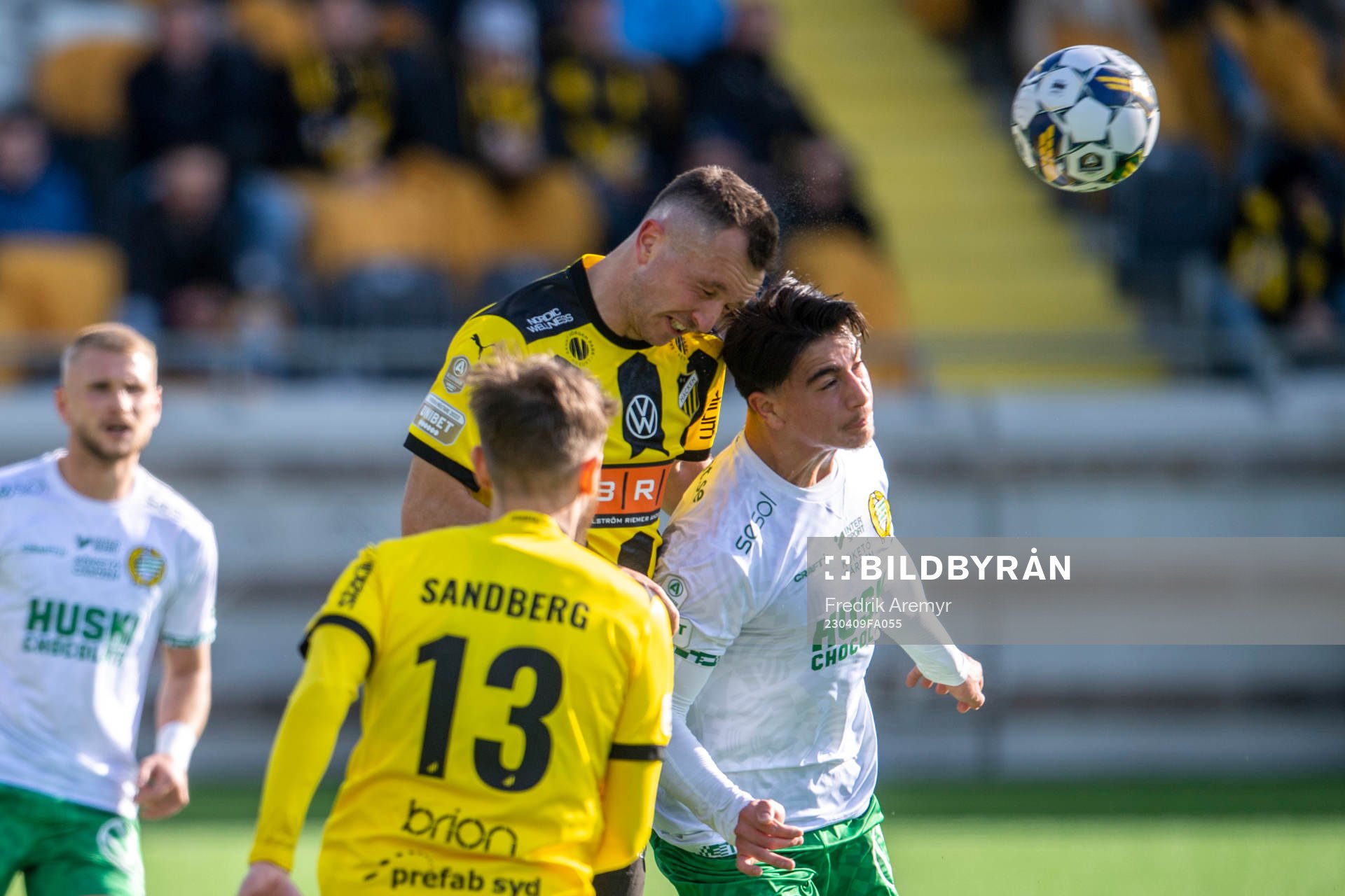 Häckens Even Hovland och Hammarbys Jusef Erabi