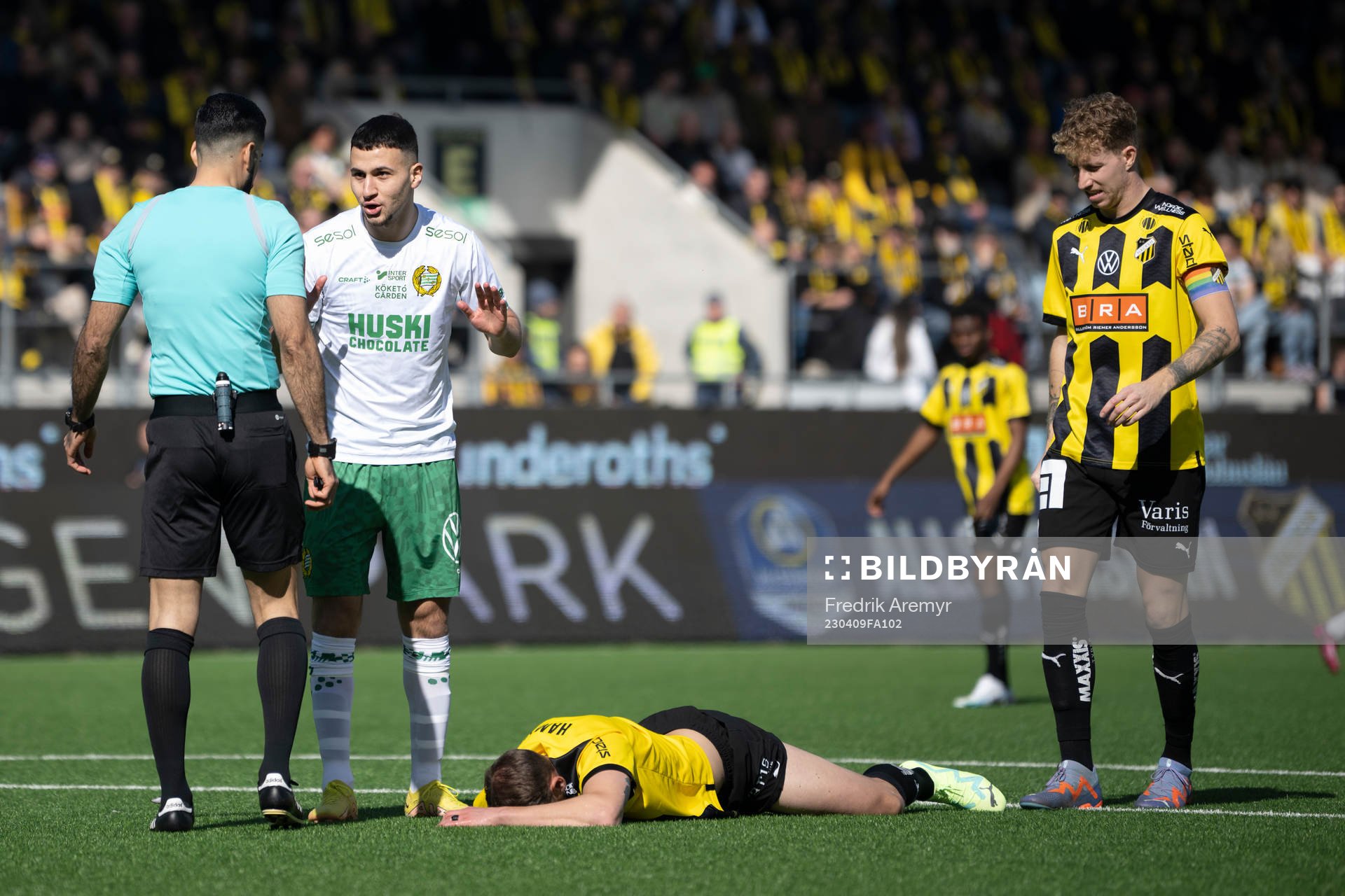 Häckens Johan Hammar har ont