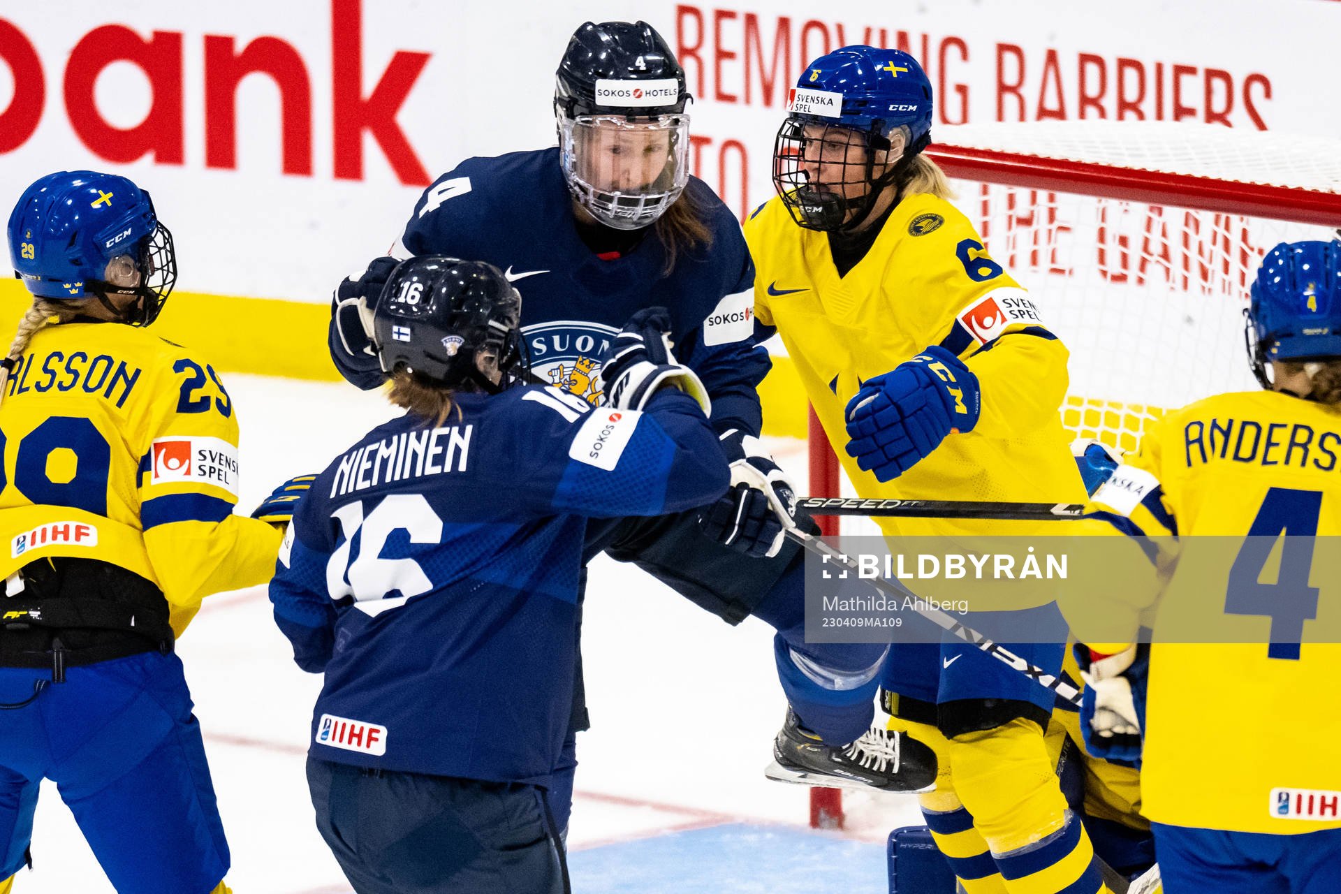 Rosa Lindstedt of Finland and Josefine Holmgren of Sweden