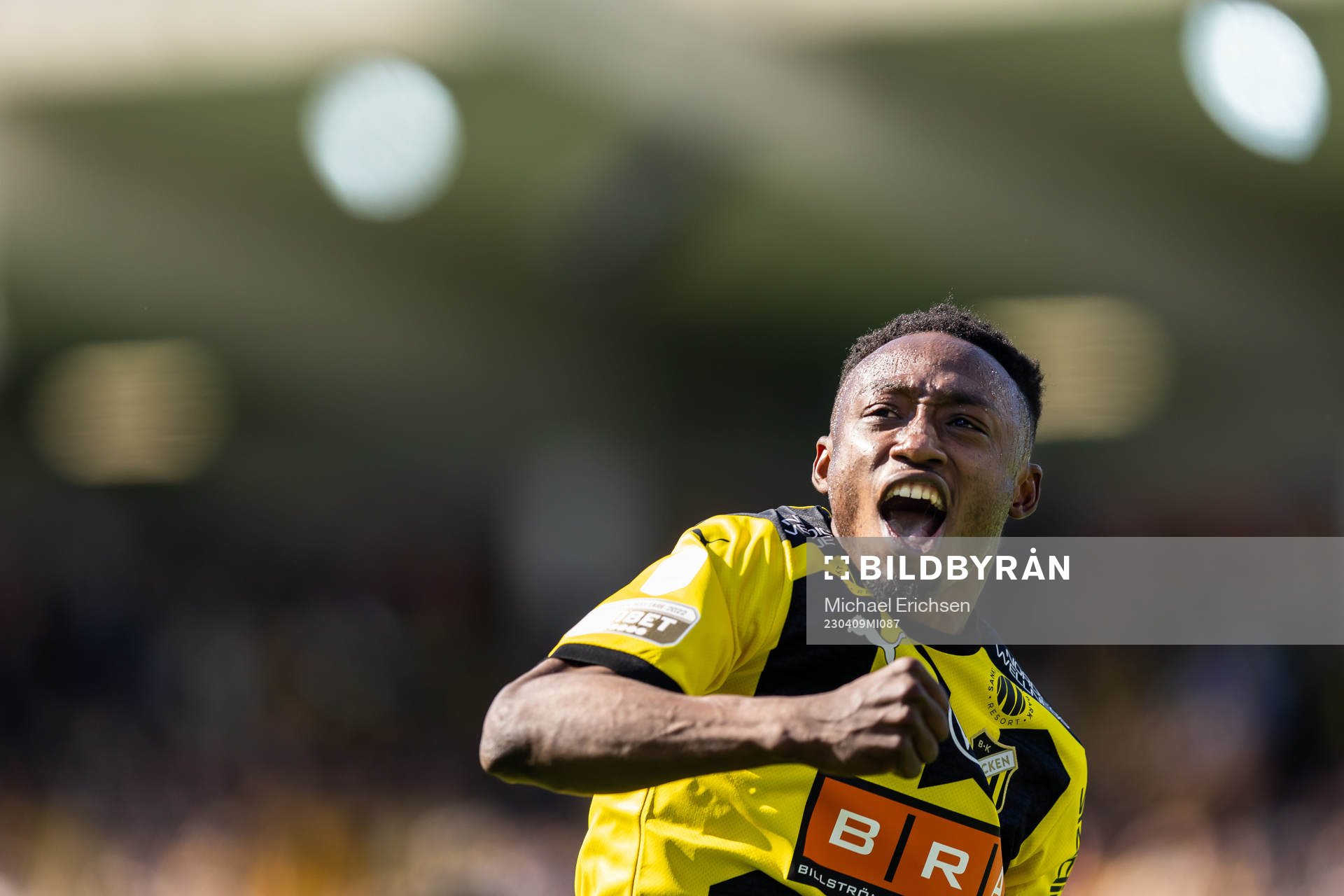Häckens Benie Adama Traore jublar
