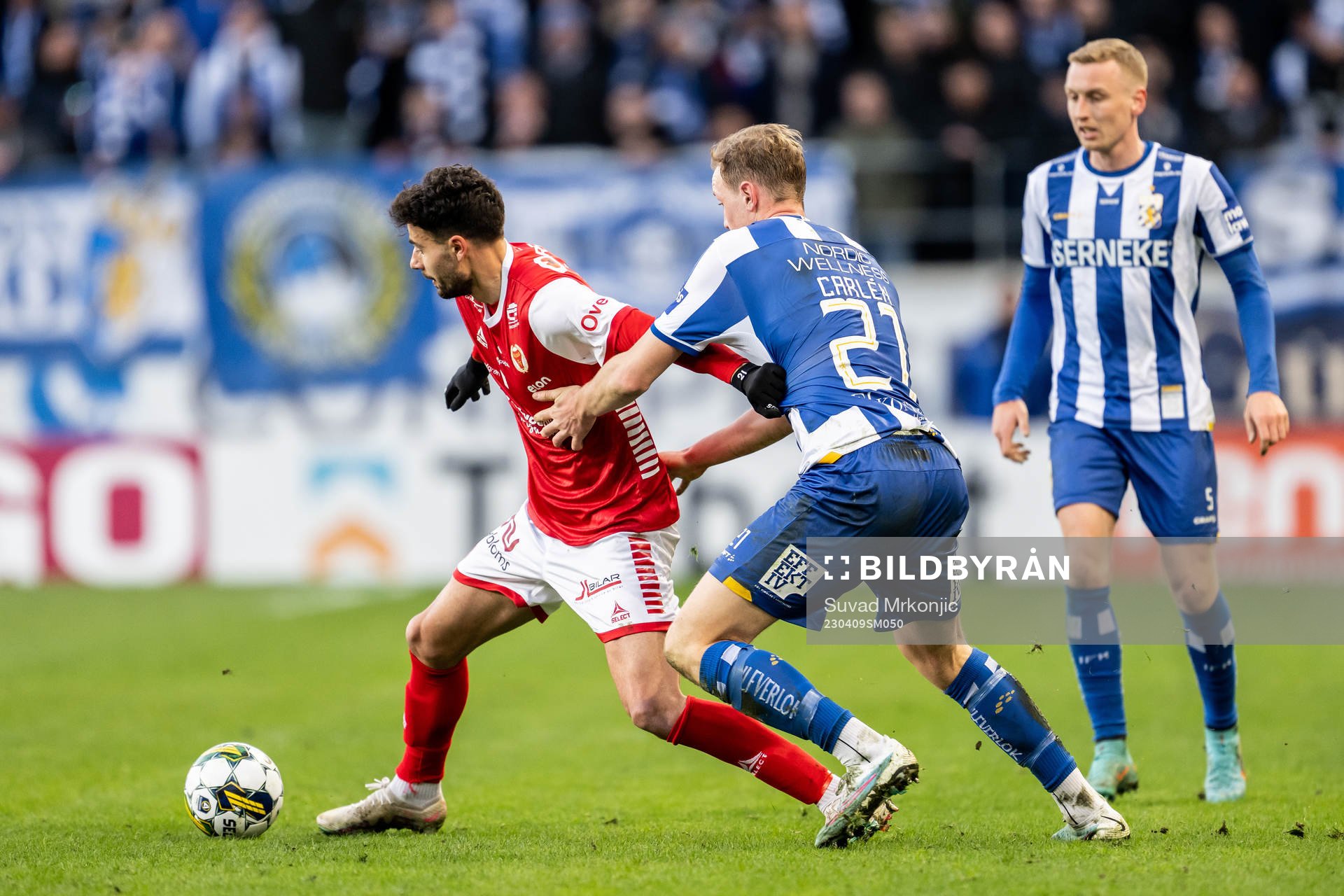 Kalmars Deniz Hummet and IFK Göteborgs Adam Carlén