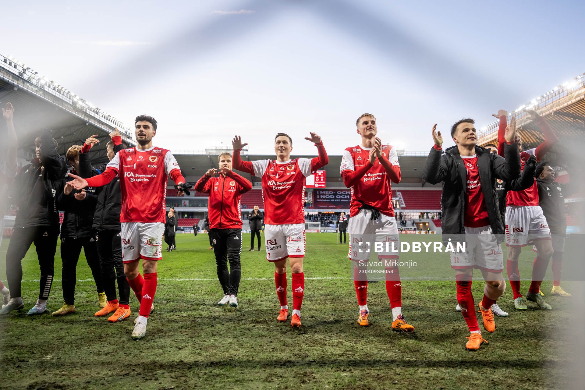 Kalmars spelare jublar