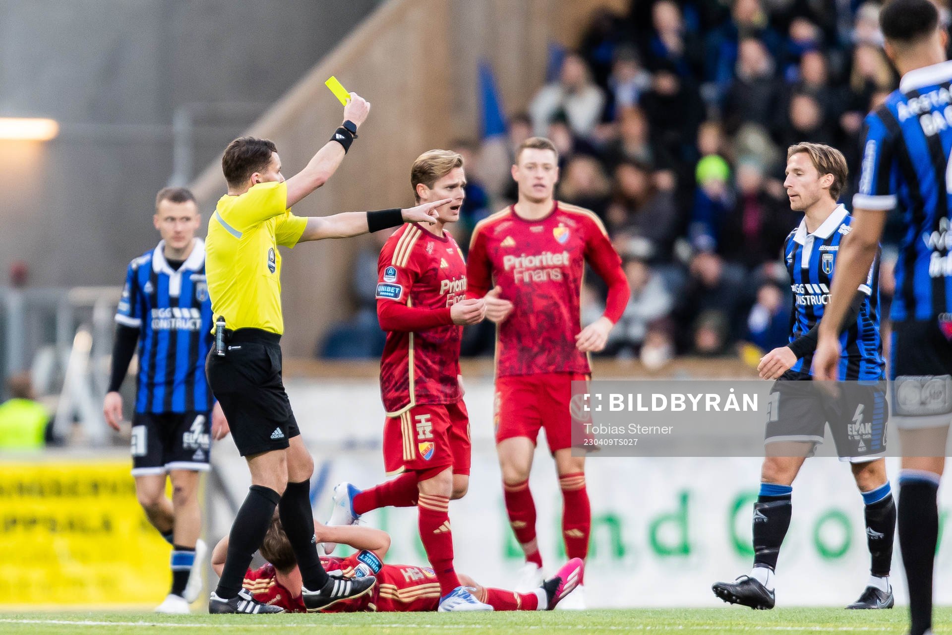 Sirius Daniel Stensson får gult kort