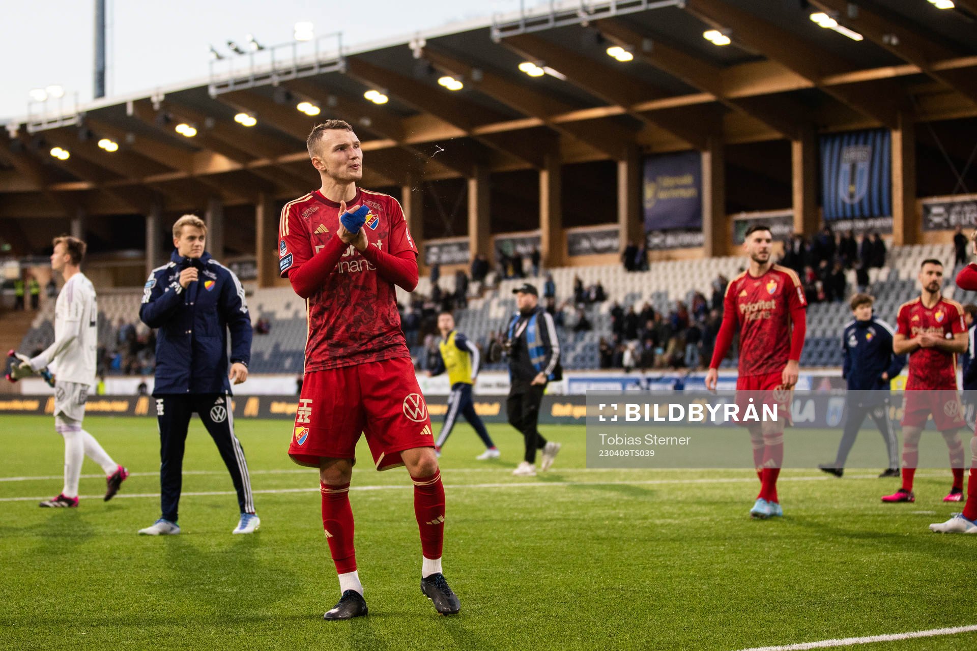 Djurgårdens Piotr Johansson deppar